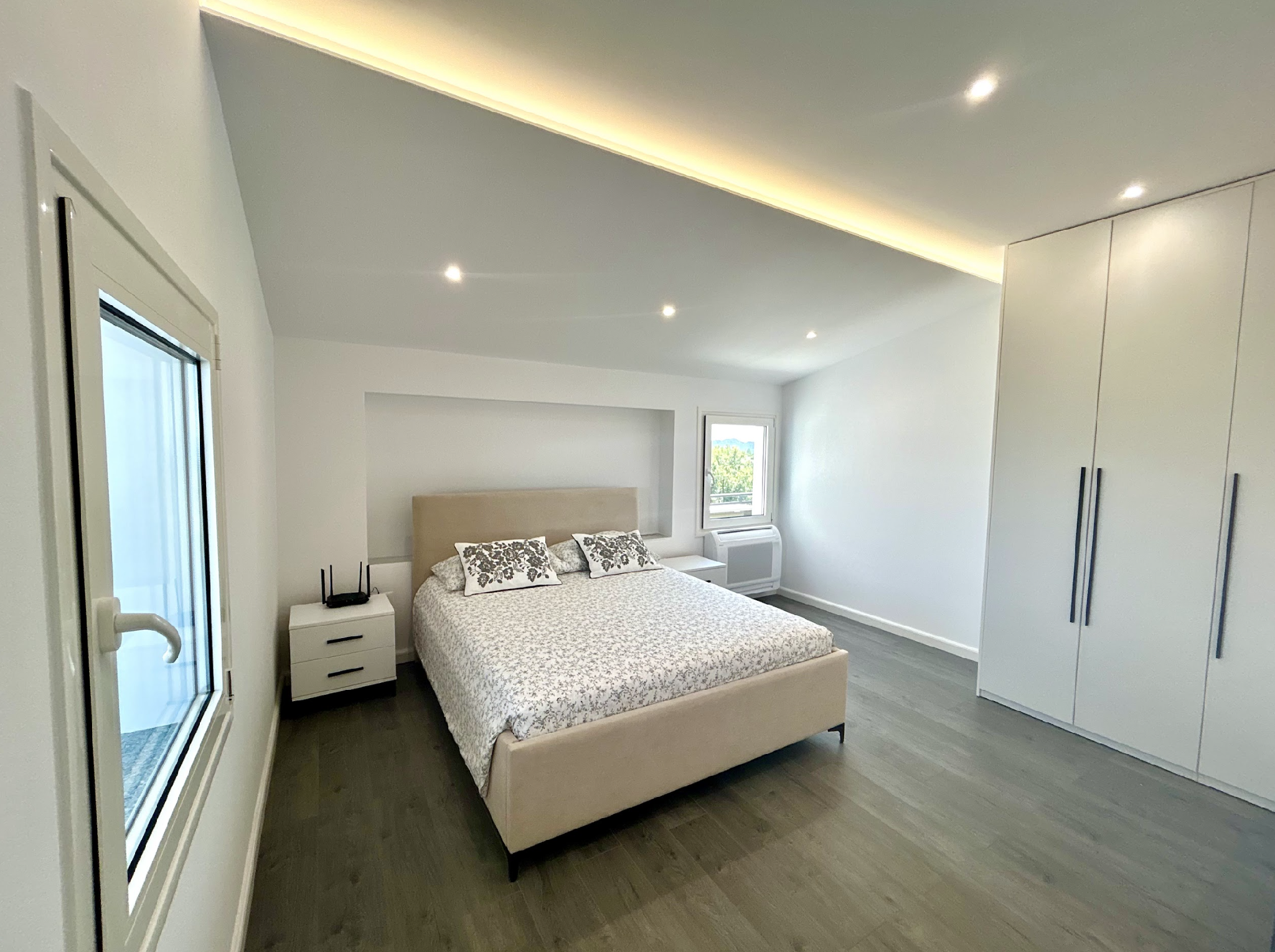 Penthouse 1 Bedroom Apartment - Balcony