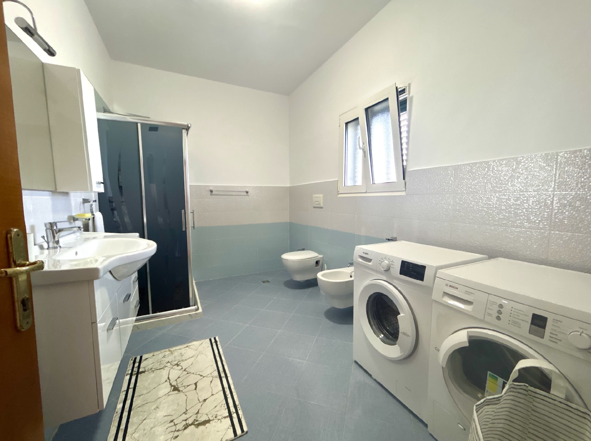 Ishem Greenview Apartments Two Bedroom Apartment with Balcony