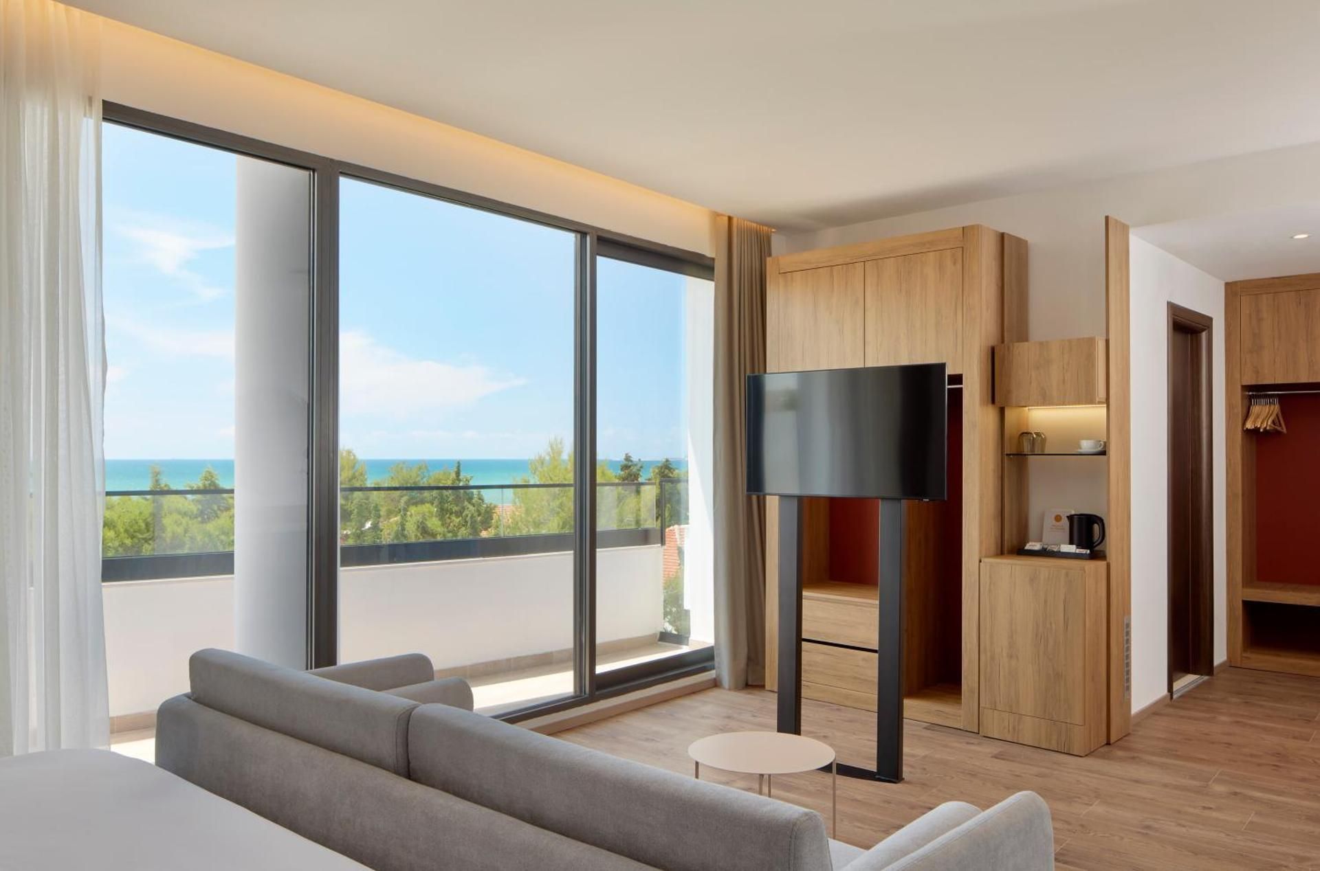 Junior Suite Sea View with Balcony (2 Adults +1 Child)