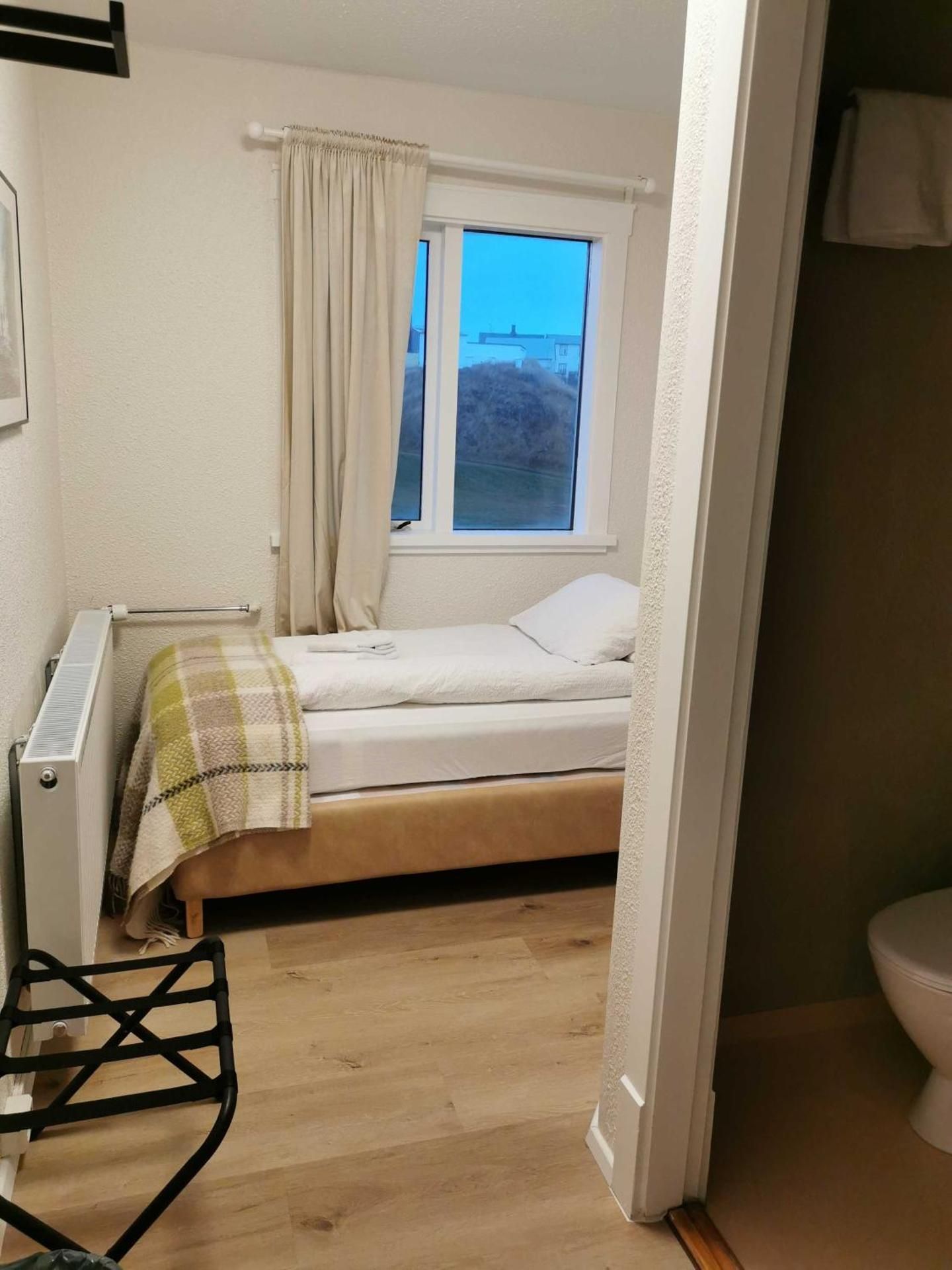 Single Room with Private Bathroom