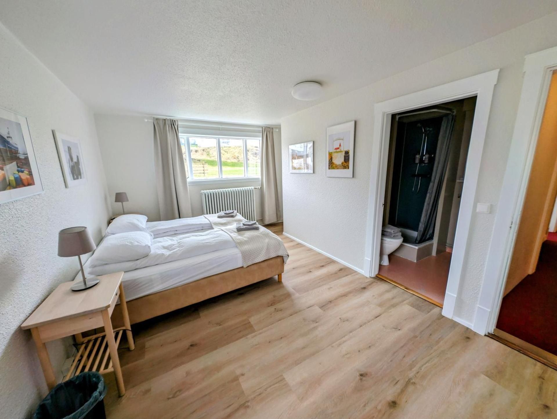 Double or Twin Room with Private Bathroom