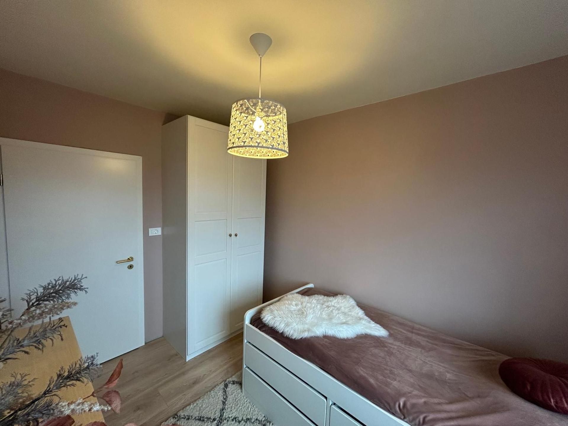 Standard Single Room with Shared Bathroom