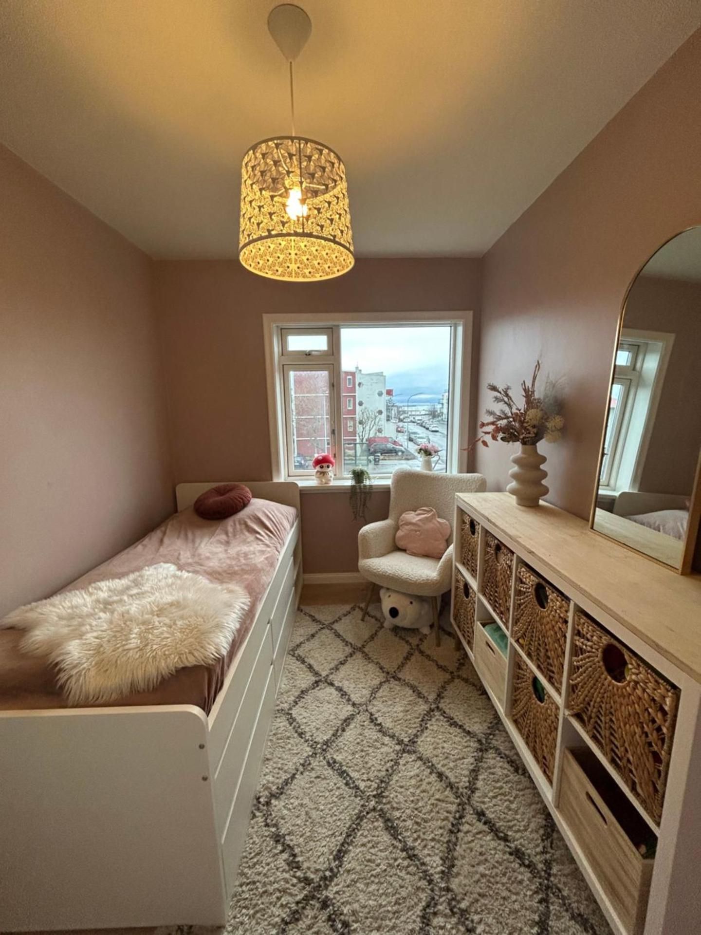 Standard Single Room with Shared Bathroom