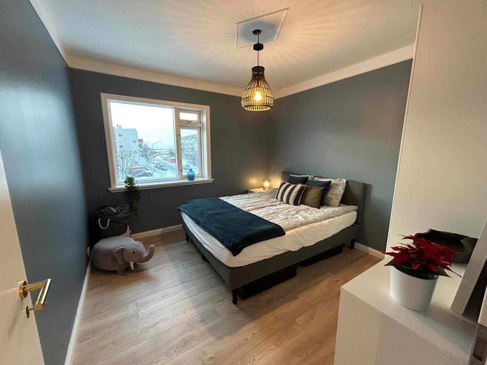Standard Double Room with Shared Bathroom