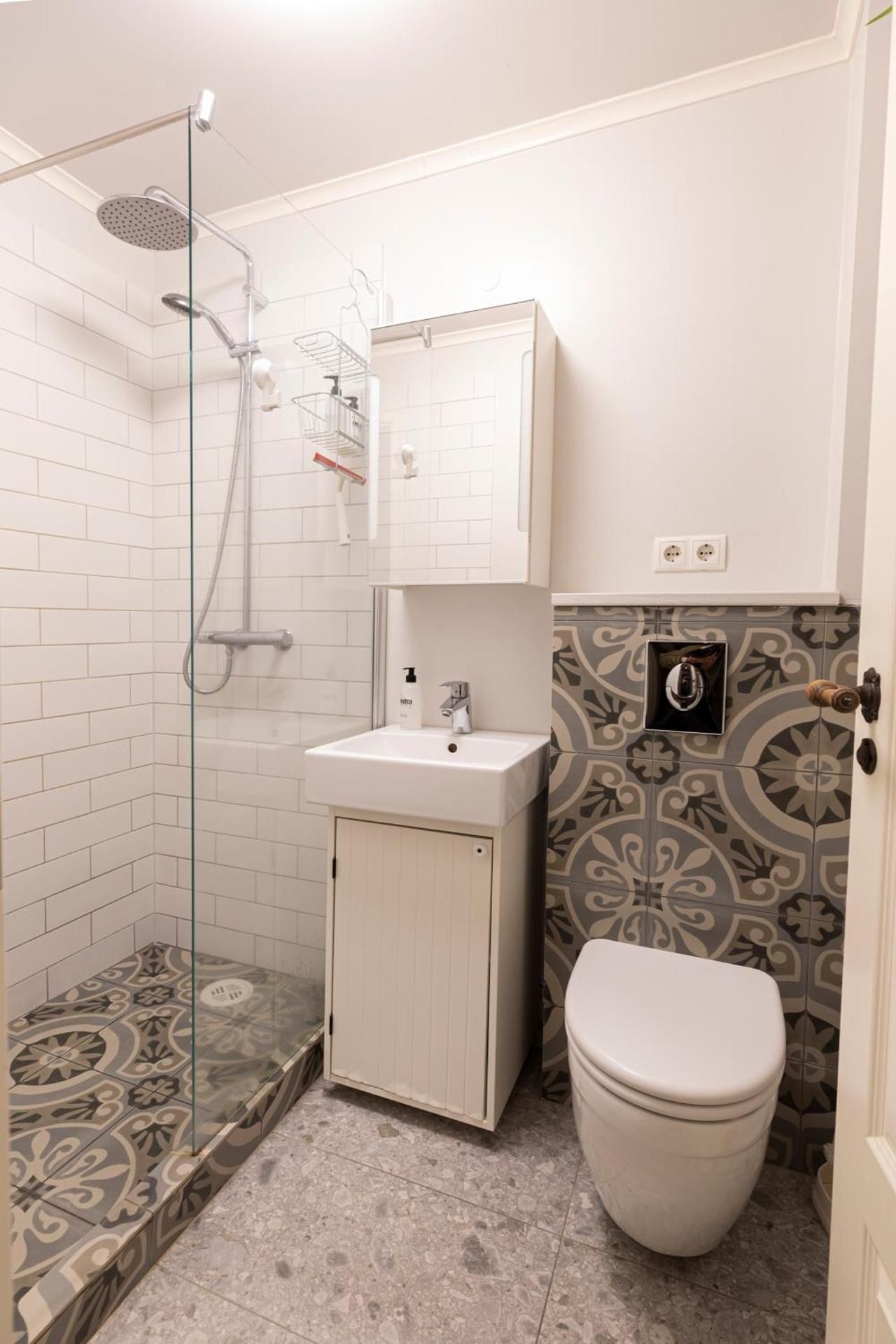 Apartment with Terrace