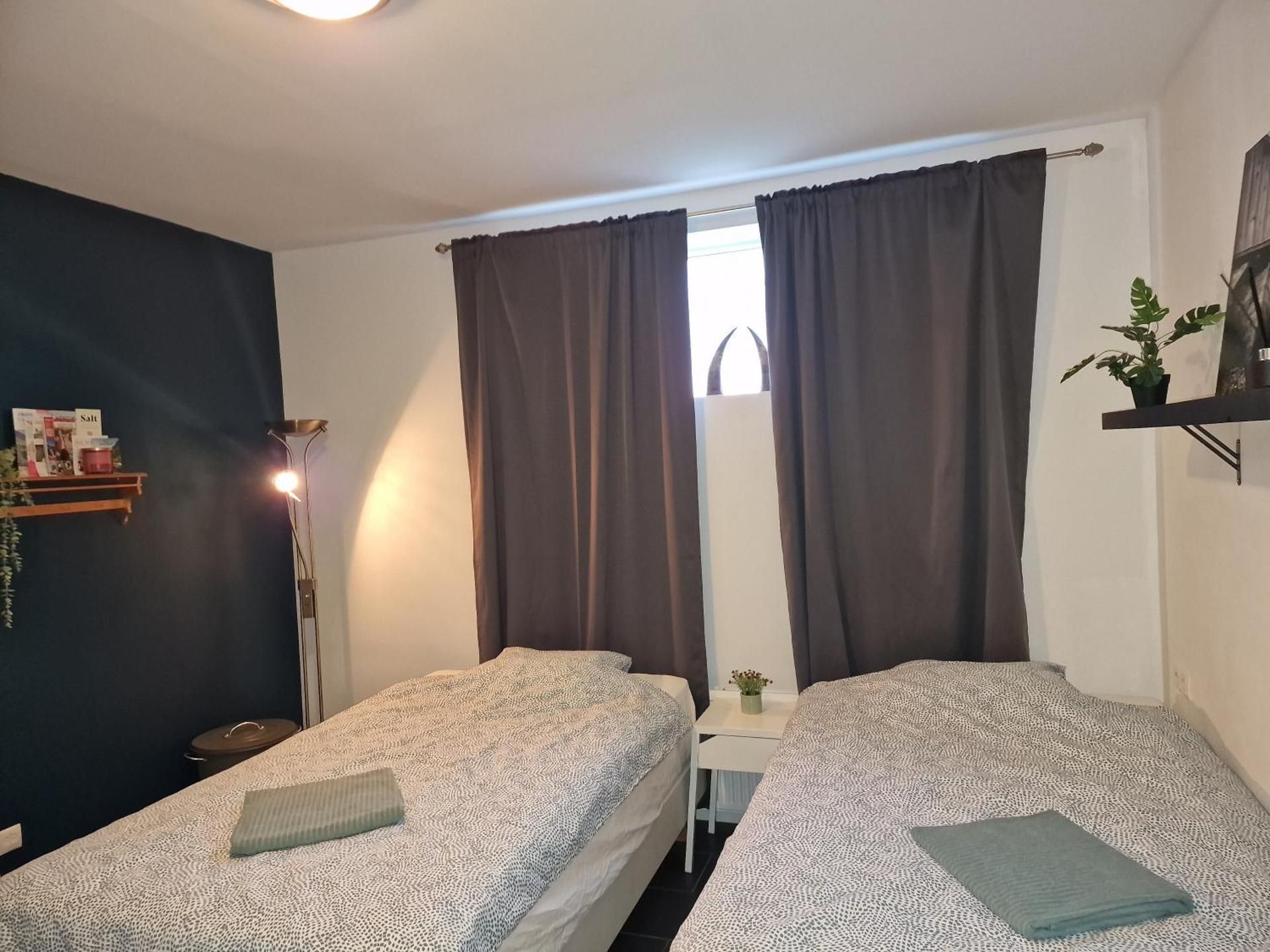 Apartment with Shower