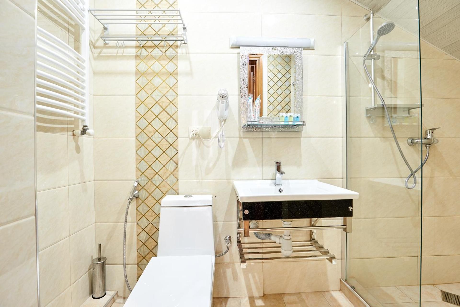 Hotel Diadema Double Room with Balcony 3