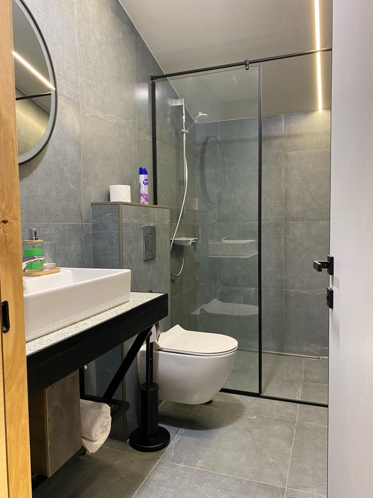 Double or Twin Room with Mountain View