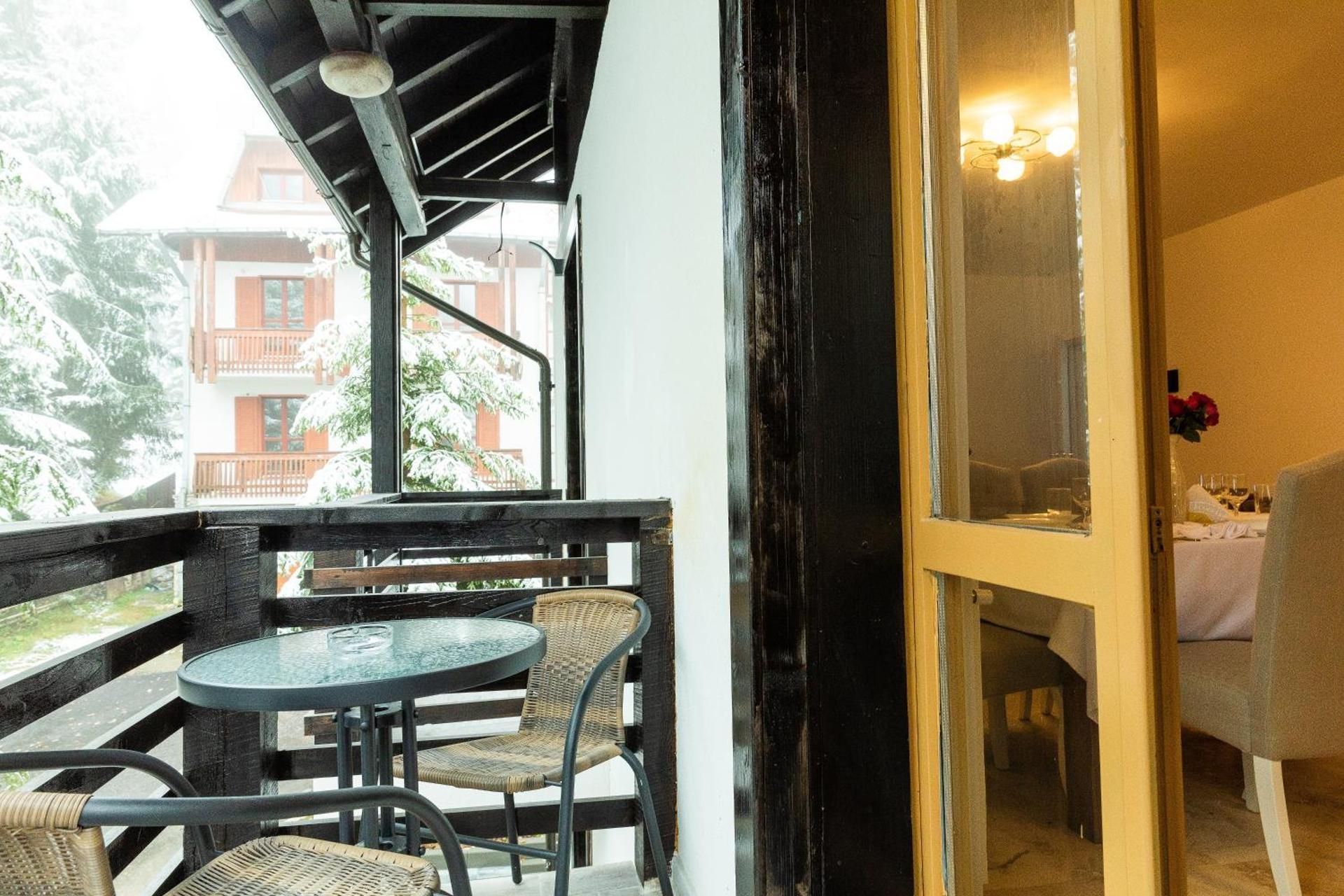 Apartment - Split Level