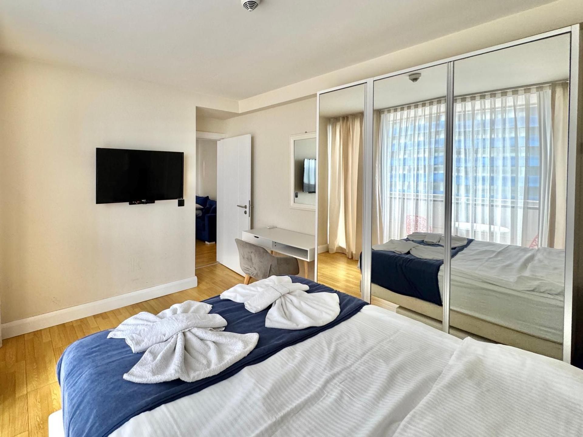 One-Bedroom Apartment with Balcony and Sea View