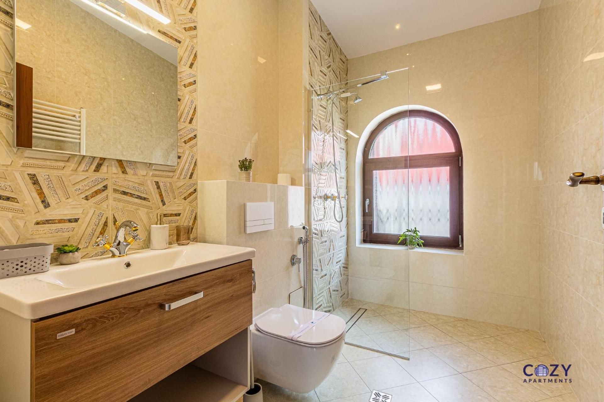 One-Bedroom Premier Apartment