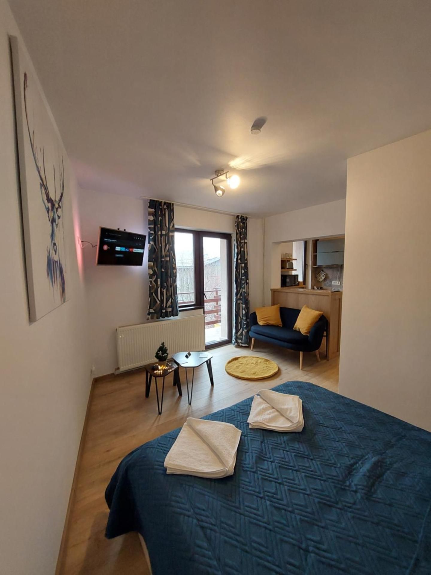 Studio with Balcony