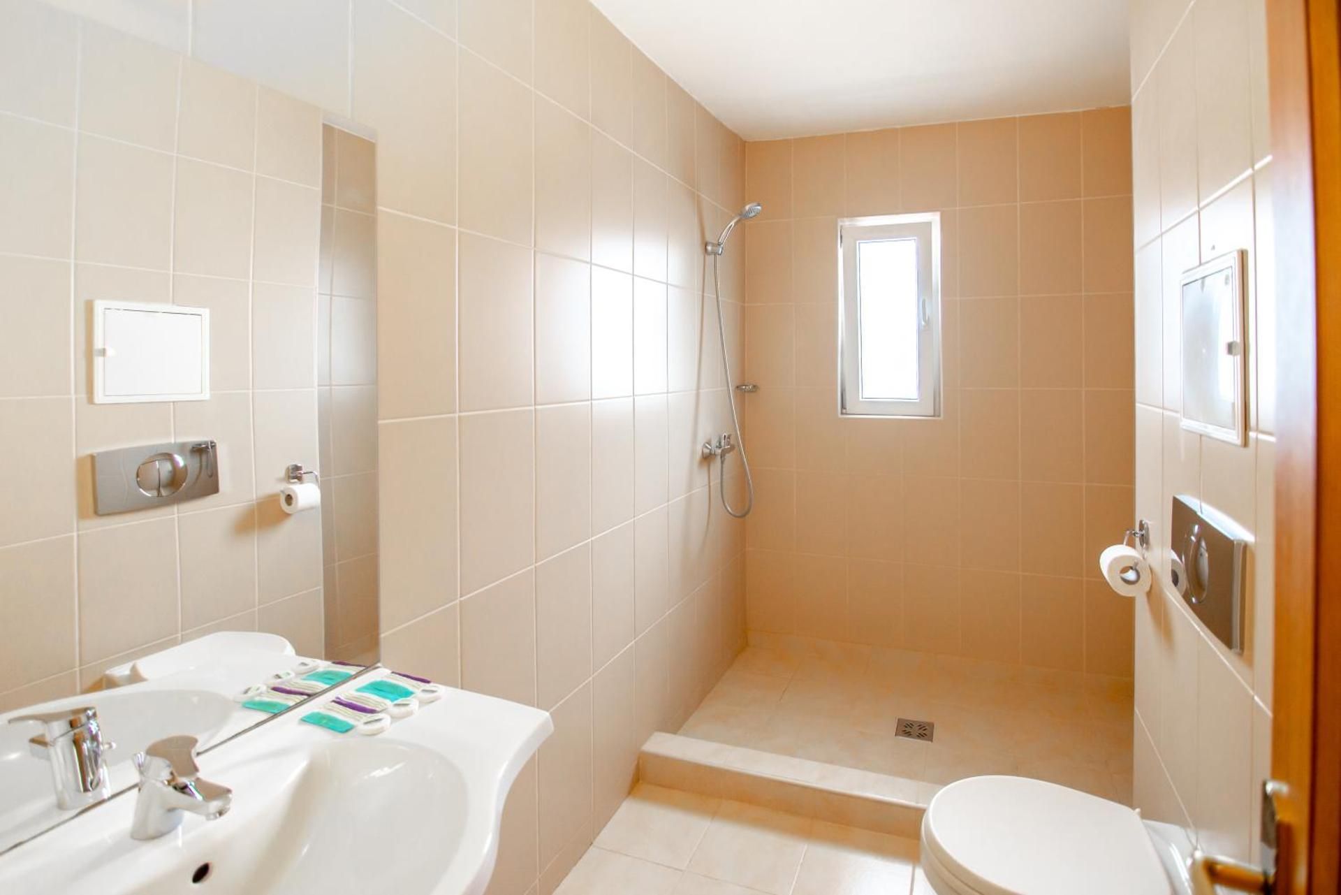 Economy Twin Room