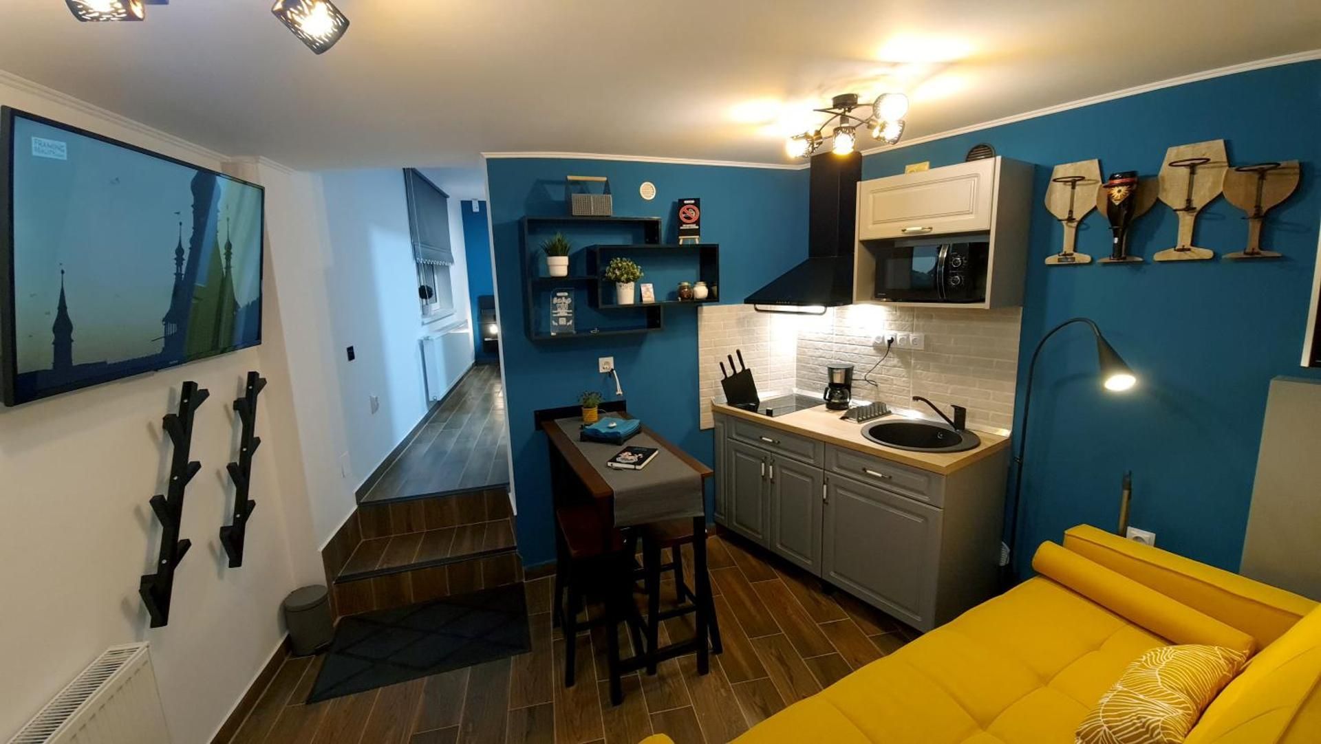 Magnolia Central Apartment #1 One-Bedroom Apartment 2