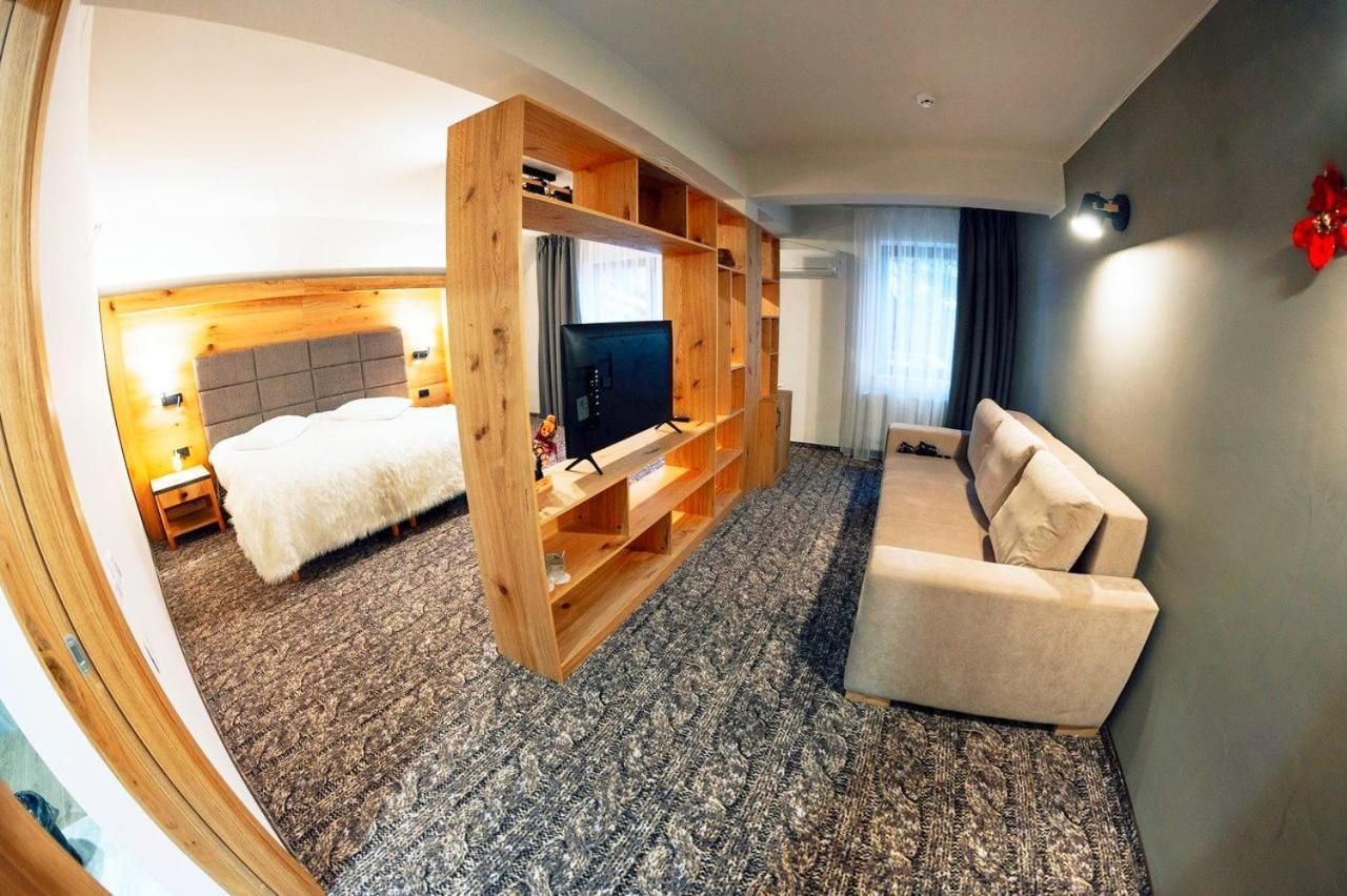 Junior Suite with Balcony