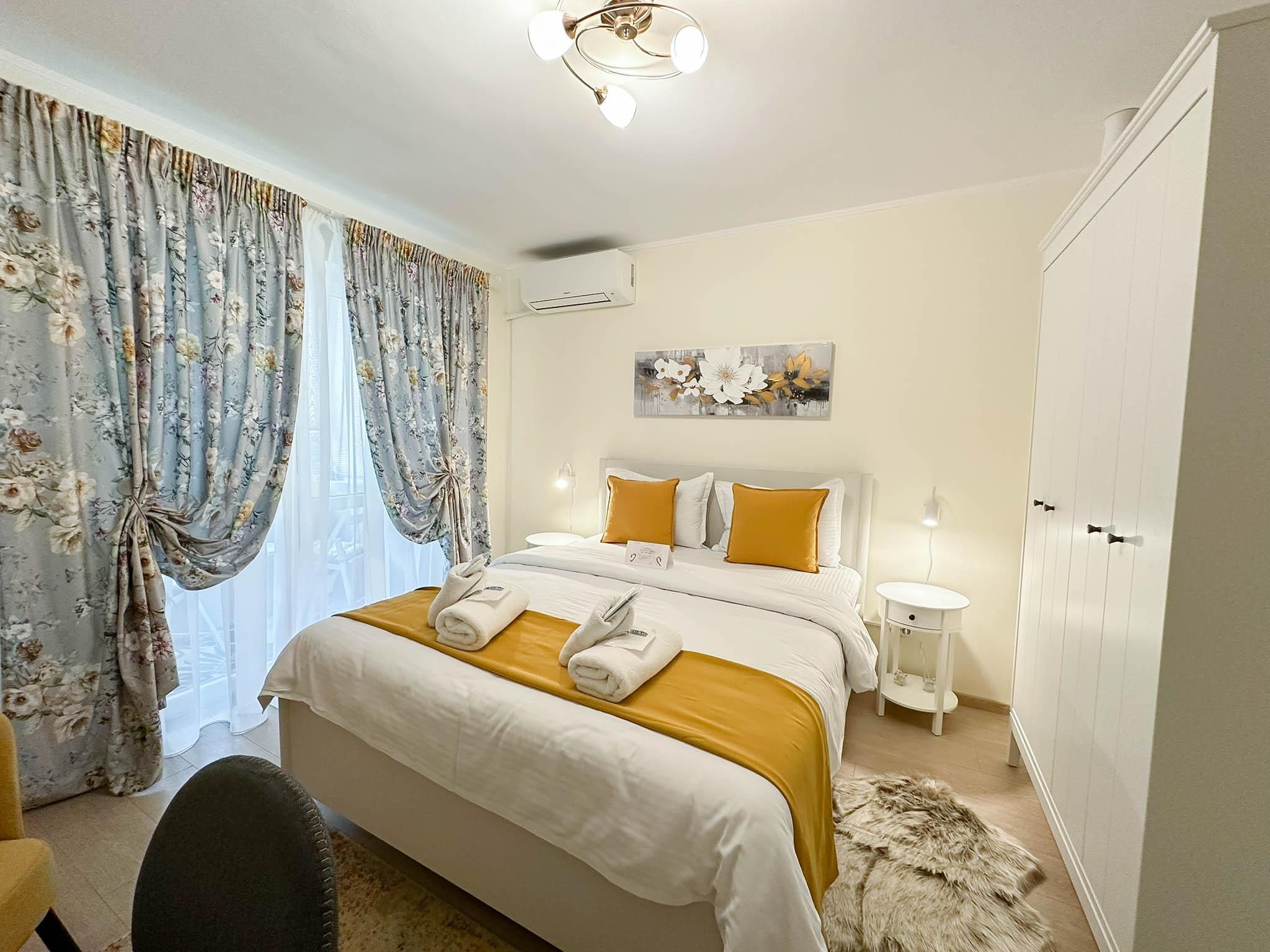 Studio Balcony Double Bed