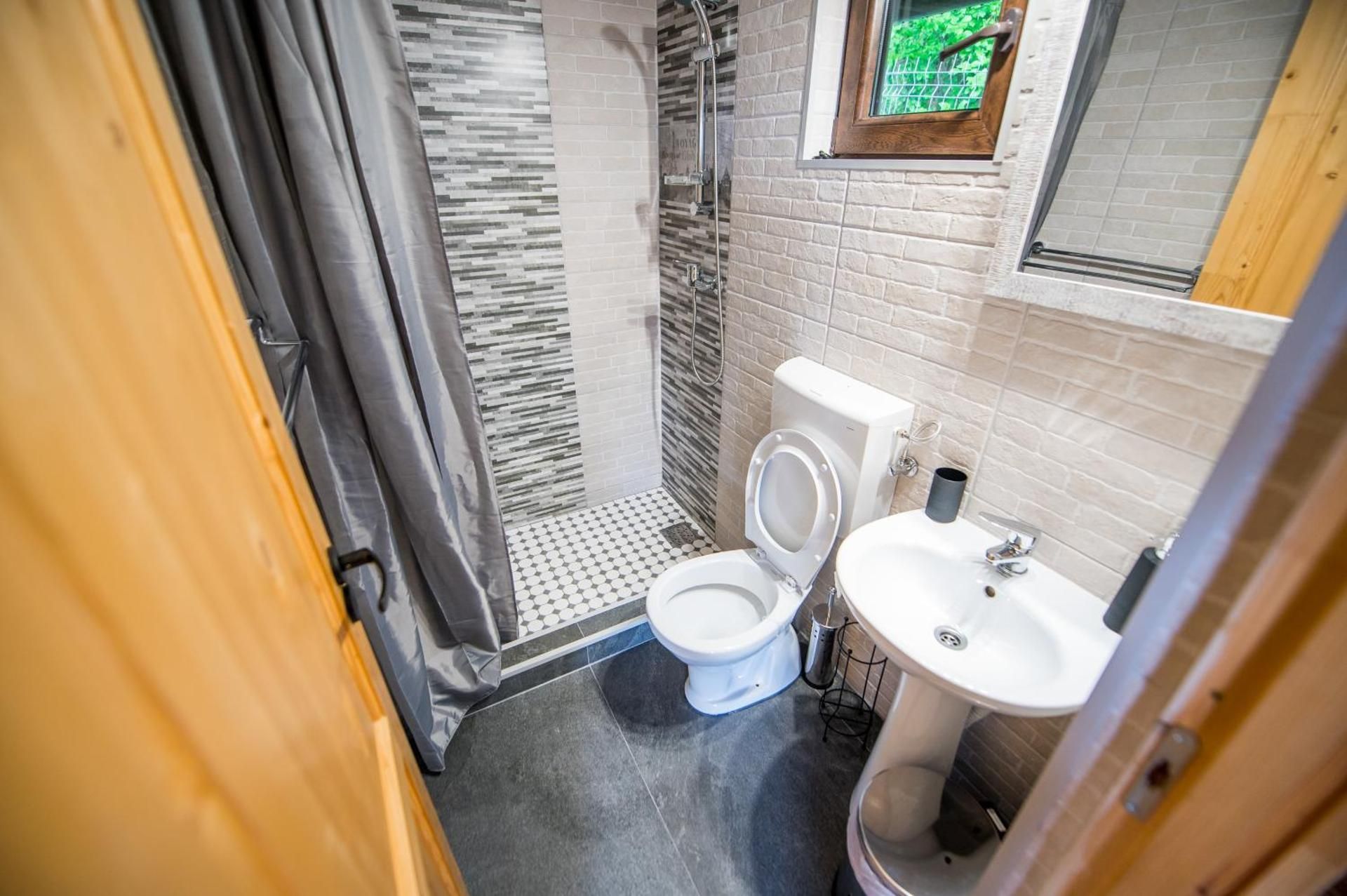 Zenyt Home One-Bedroom Apartment 2