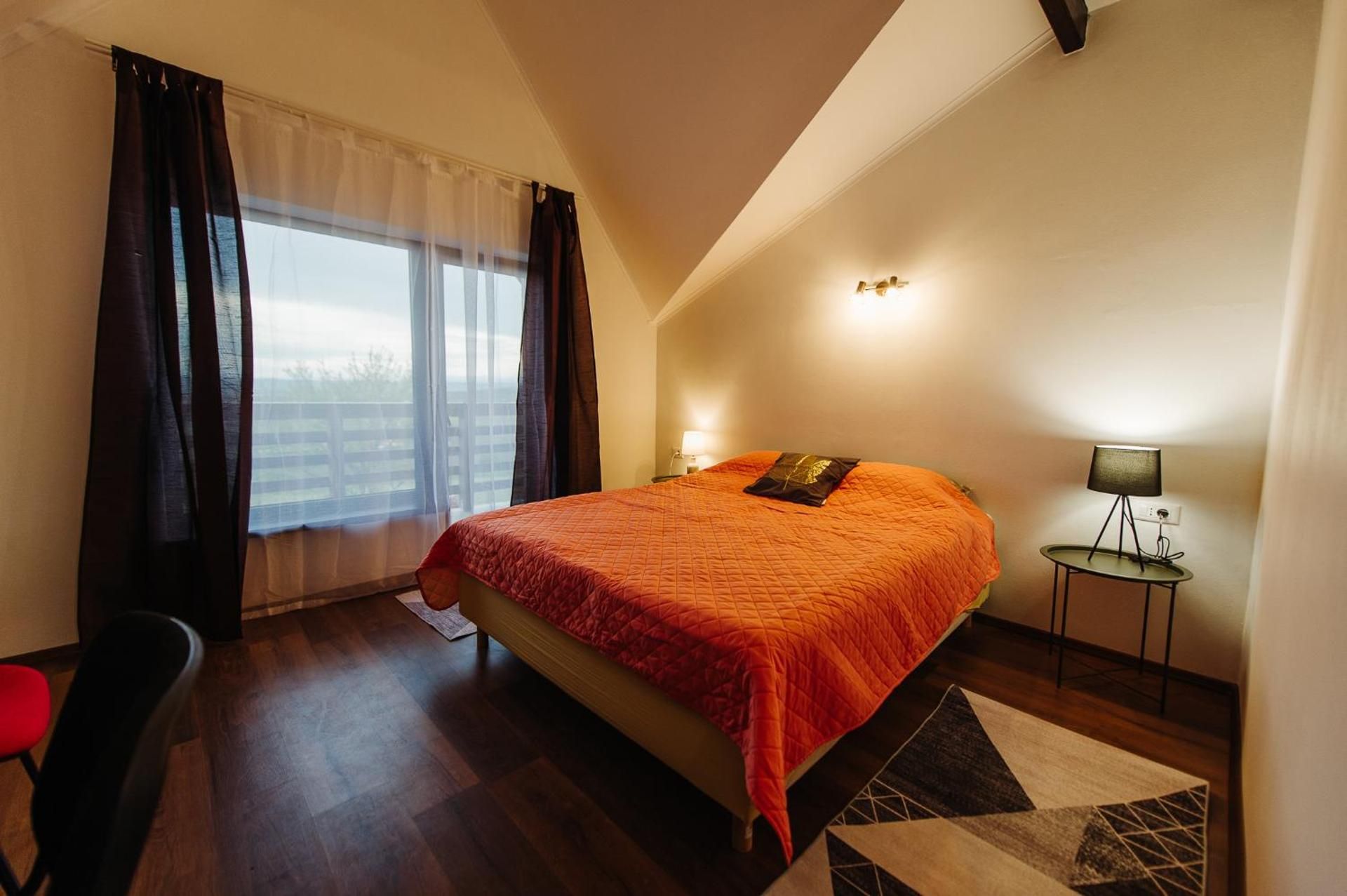 King Room with Mountain View