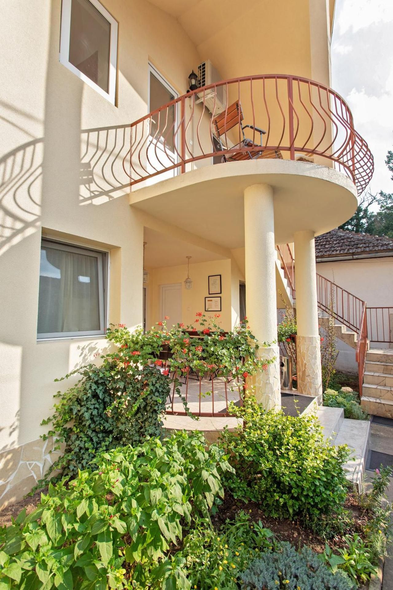 Casa Ormenisan