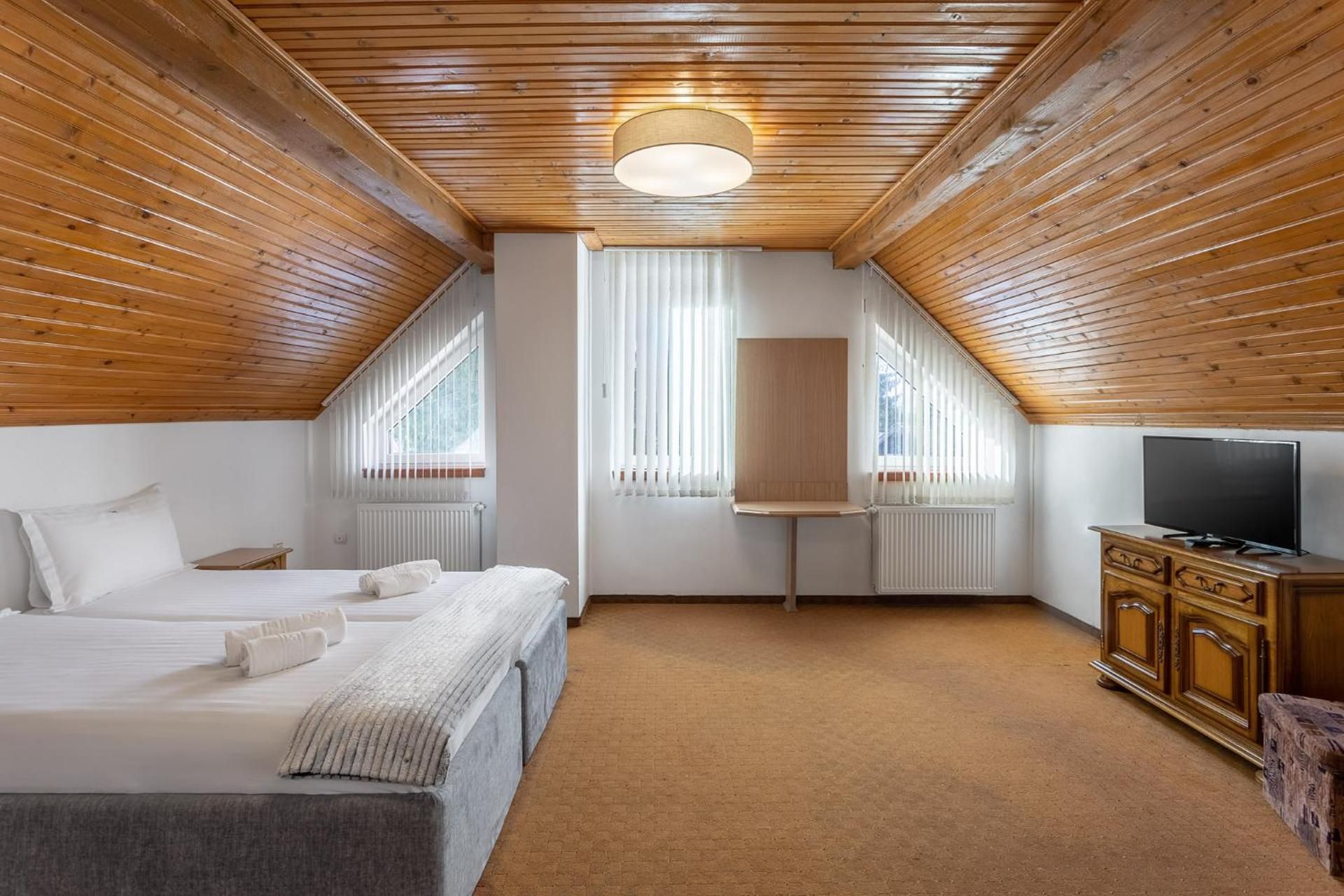 Economy Double Room - Eden 6
