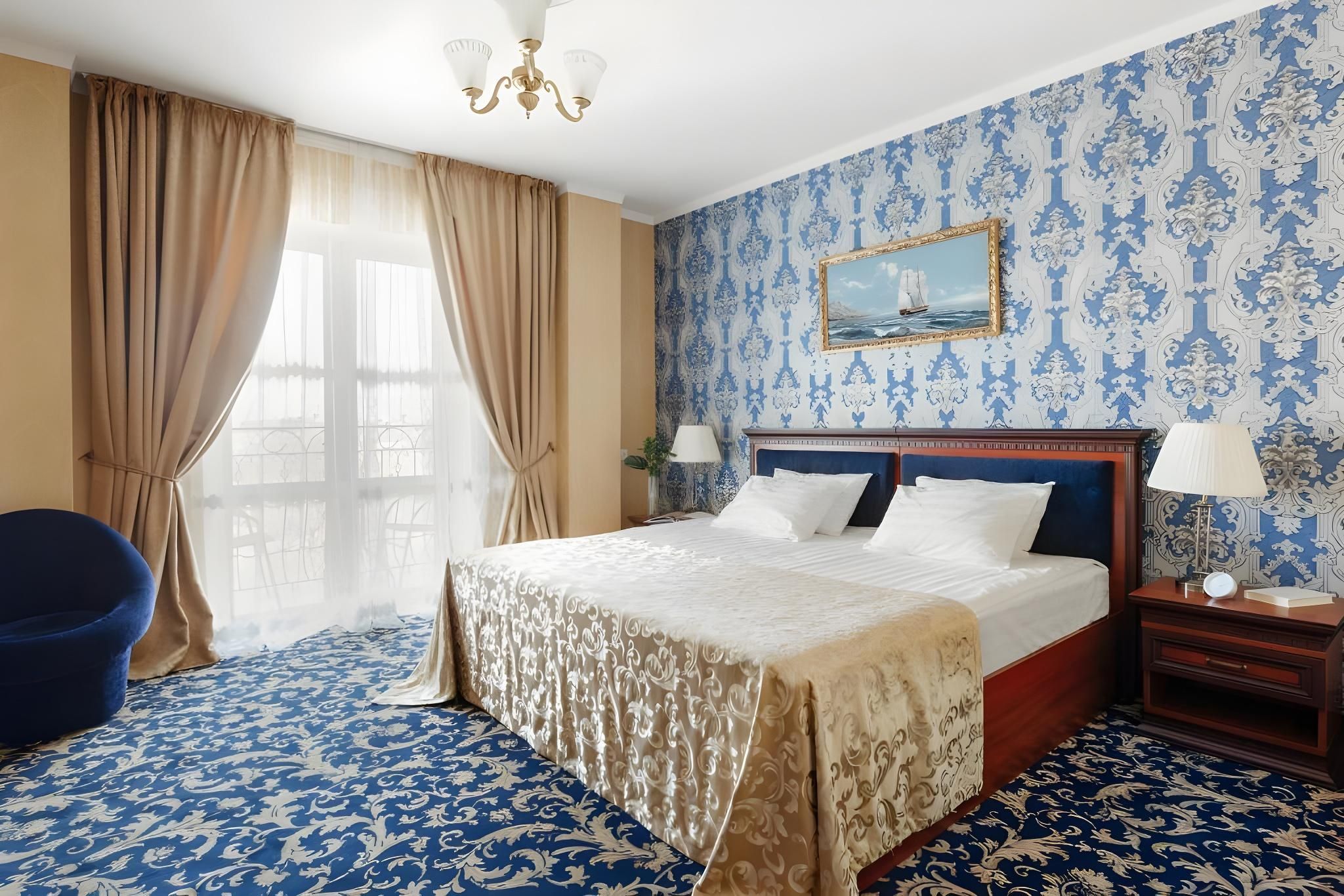 Junior Suite with Balcony