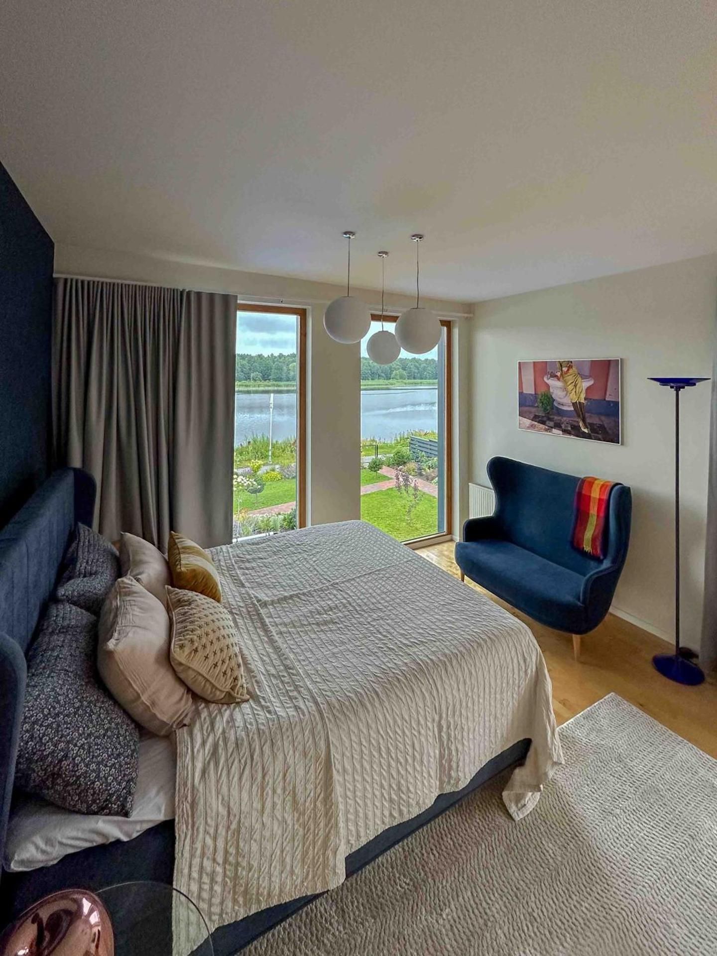 Apartment with View