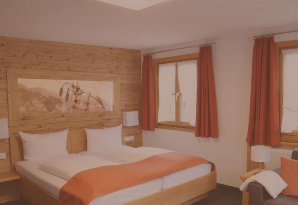 Double Room with Mountain View