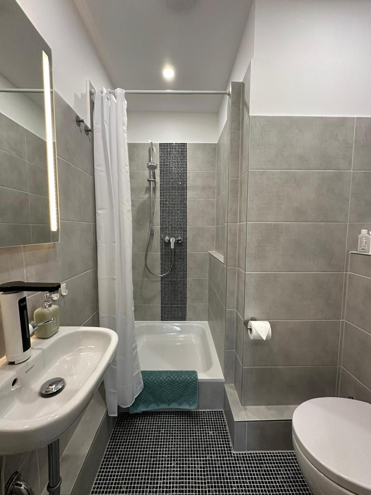 Double or Twin Room with Private Bathroom