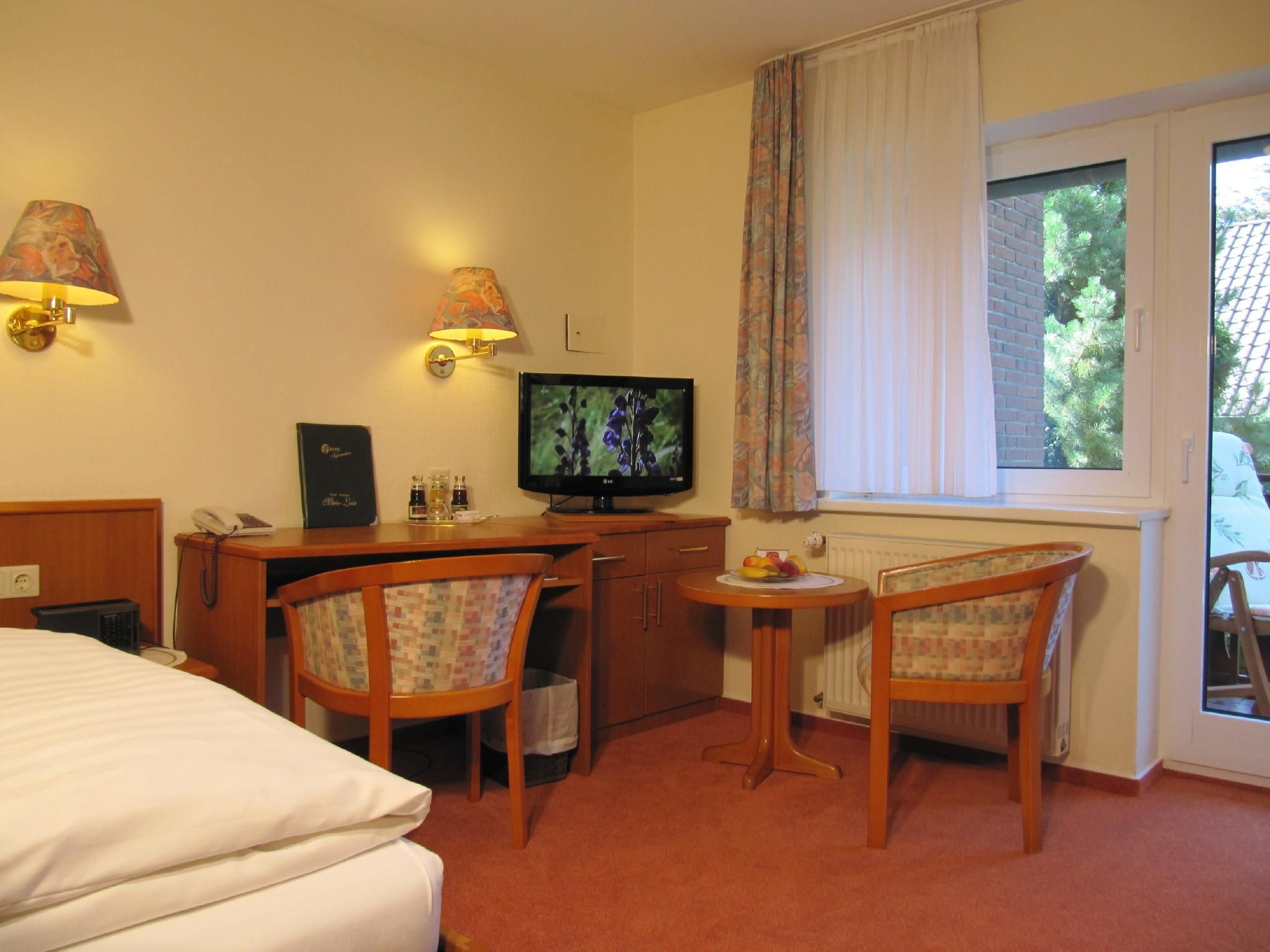 Single room-Private Bathroom-Balcony