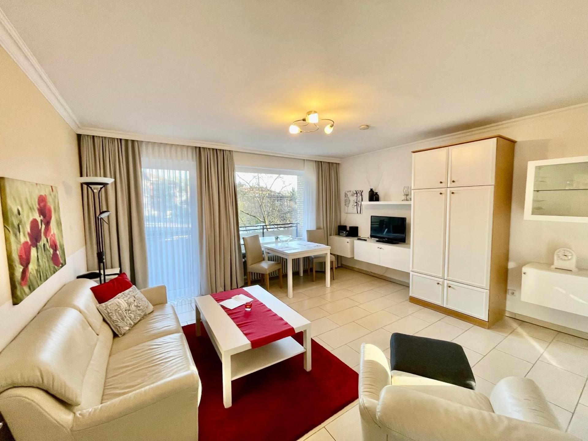 Comfort One-Bedroom Apartment with Loggia	