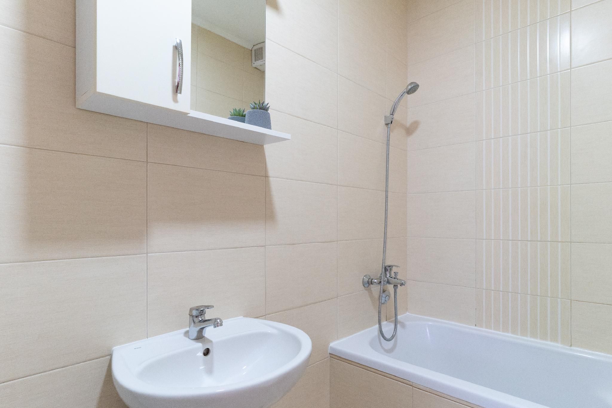 Pure Sky Apartments - with pool Pool View Apartment 2