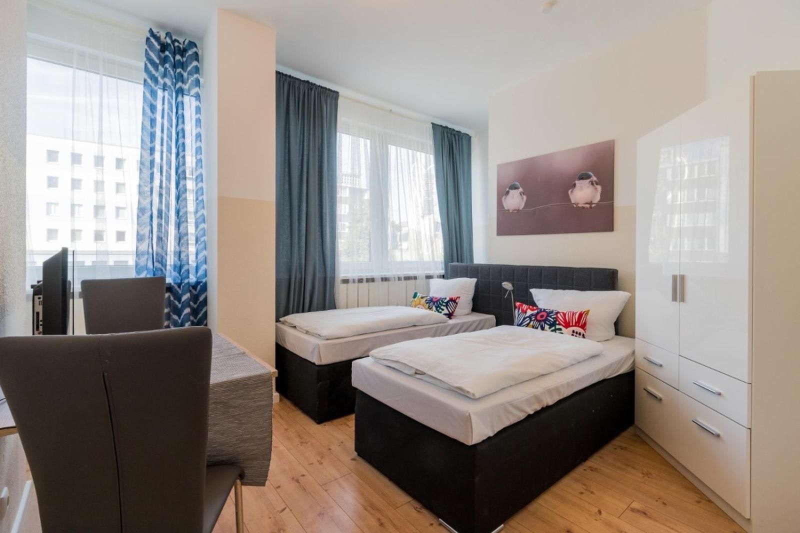DELUXE APARTMENT