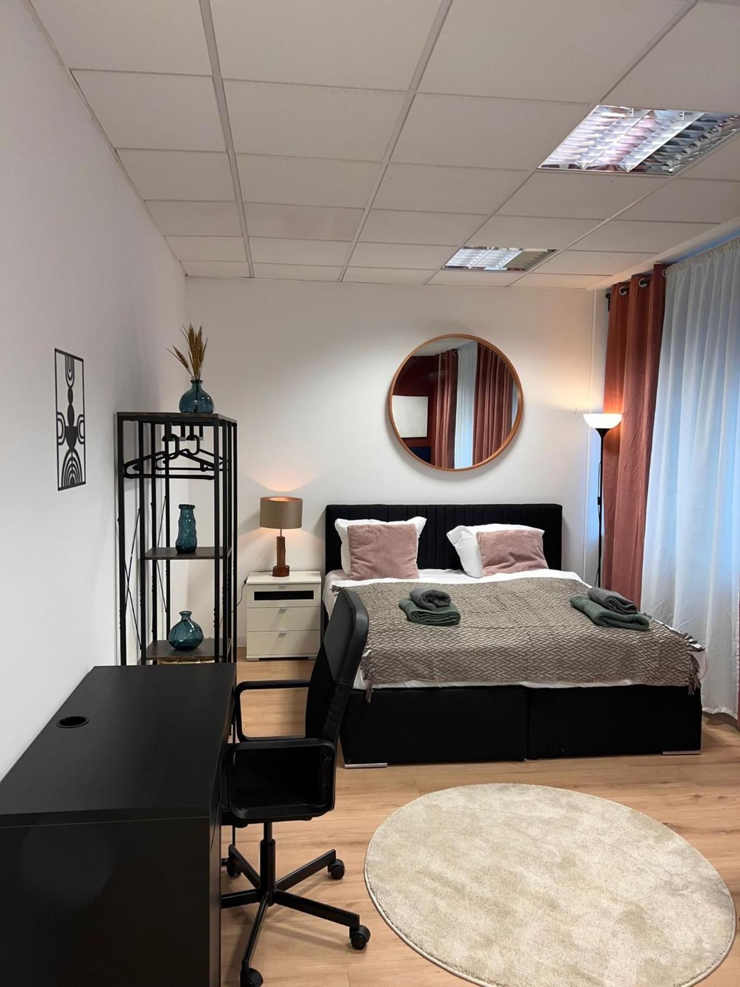 Four-Bedroom Deluxe Apartment