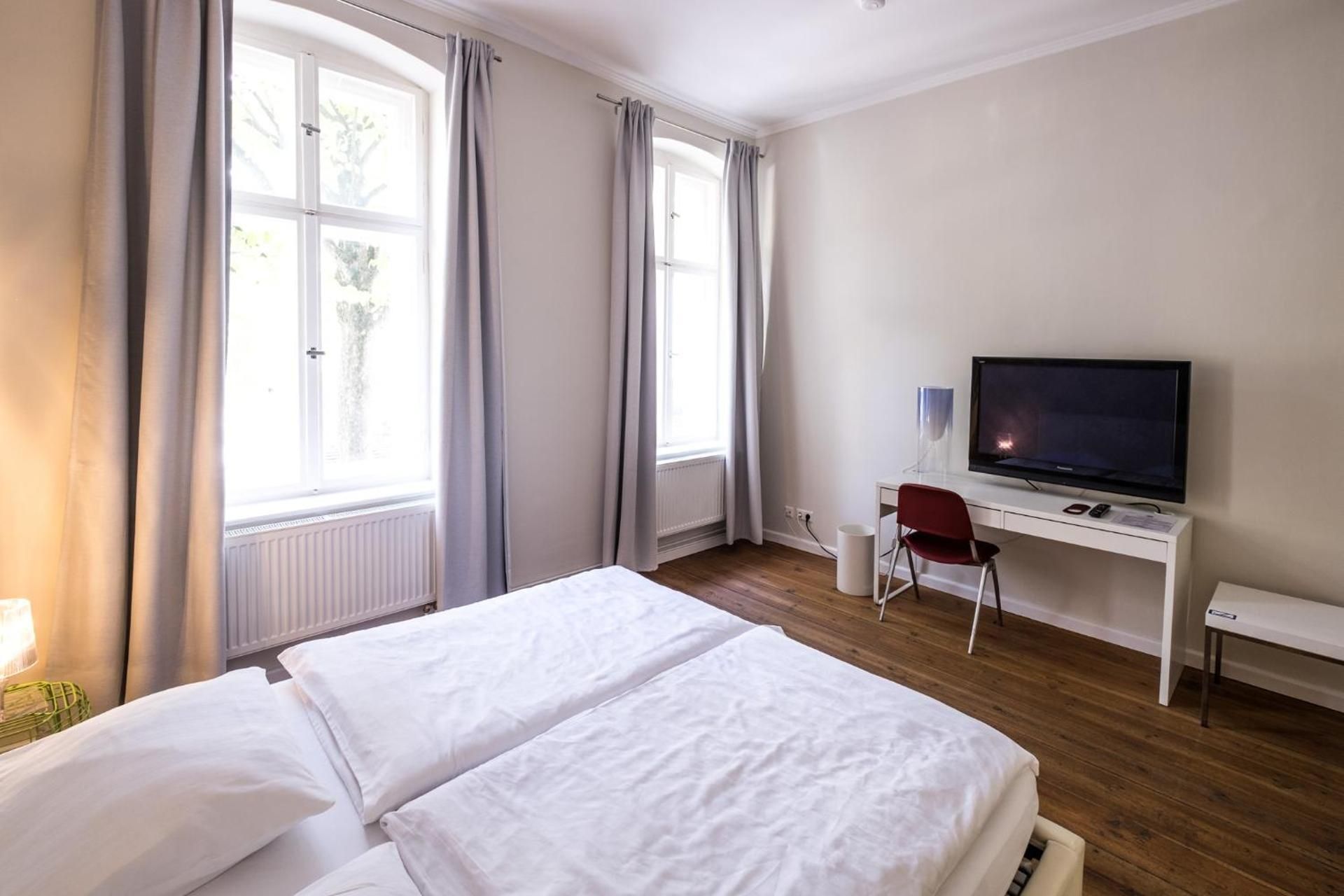 Jasper's Boutique Hotel Double Room 2