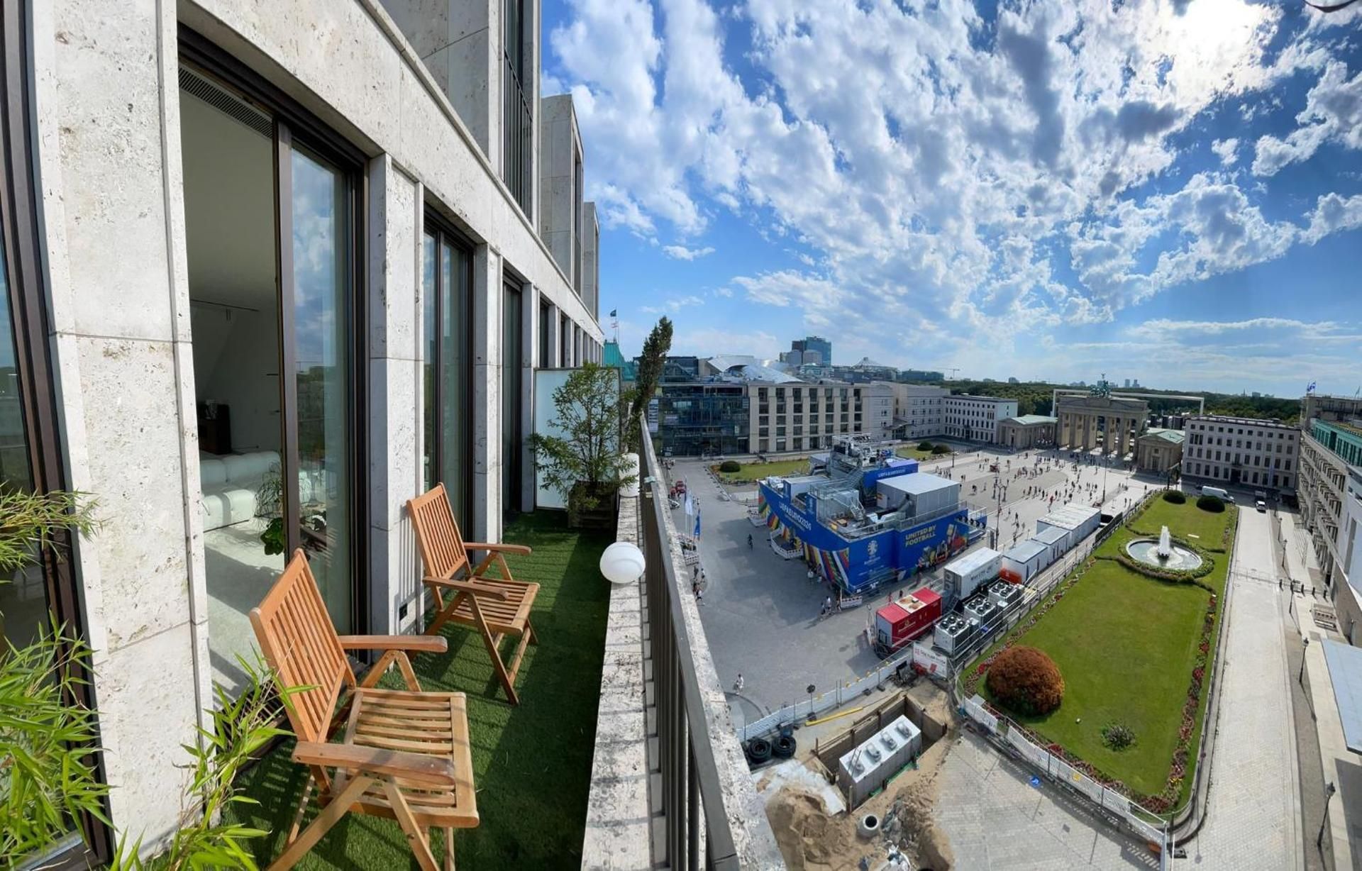 NexLiving Berlin Brandenburger Tor