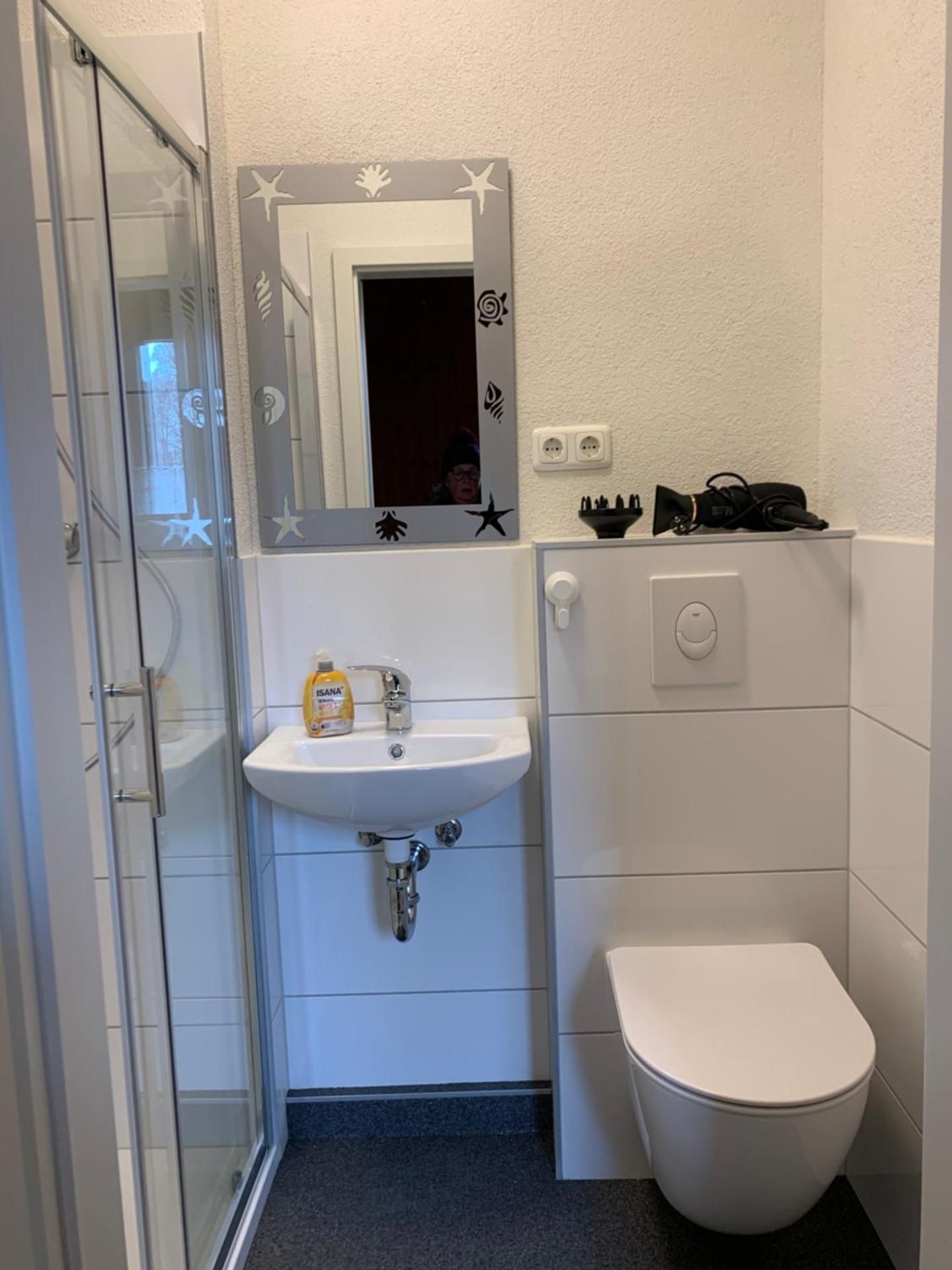 Single Room With Private Bathroom