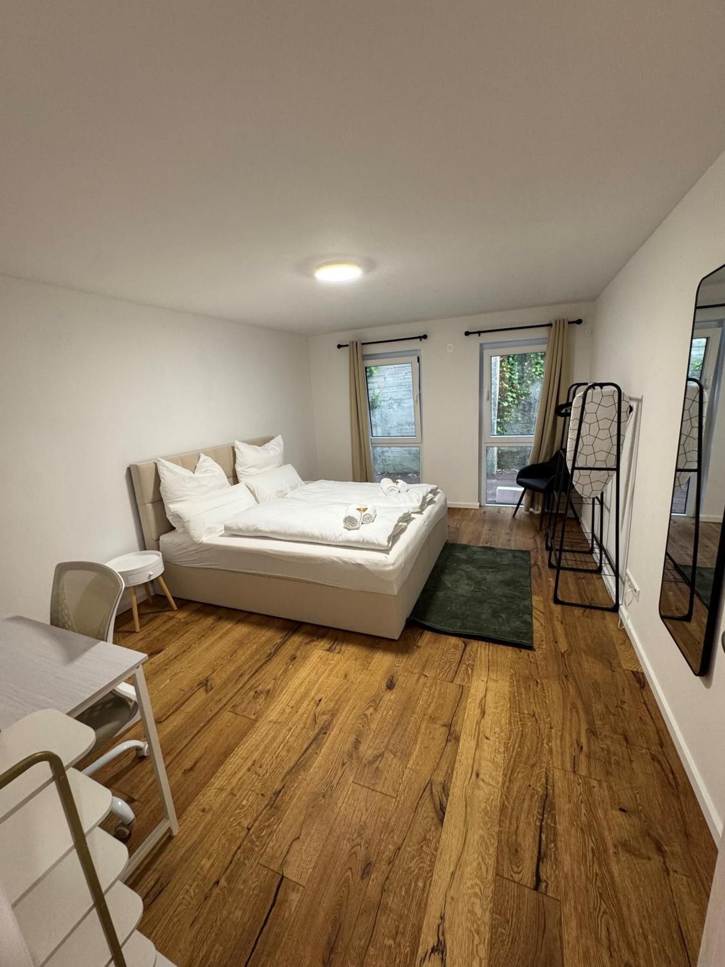 One-Bedroom Standard Apartment