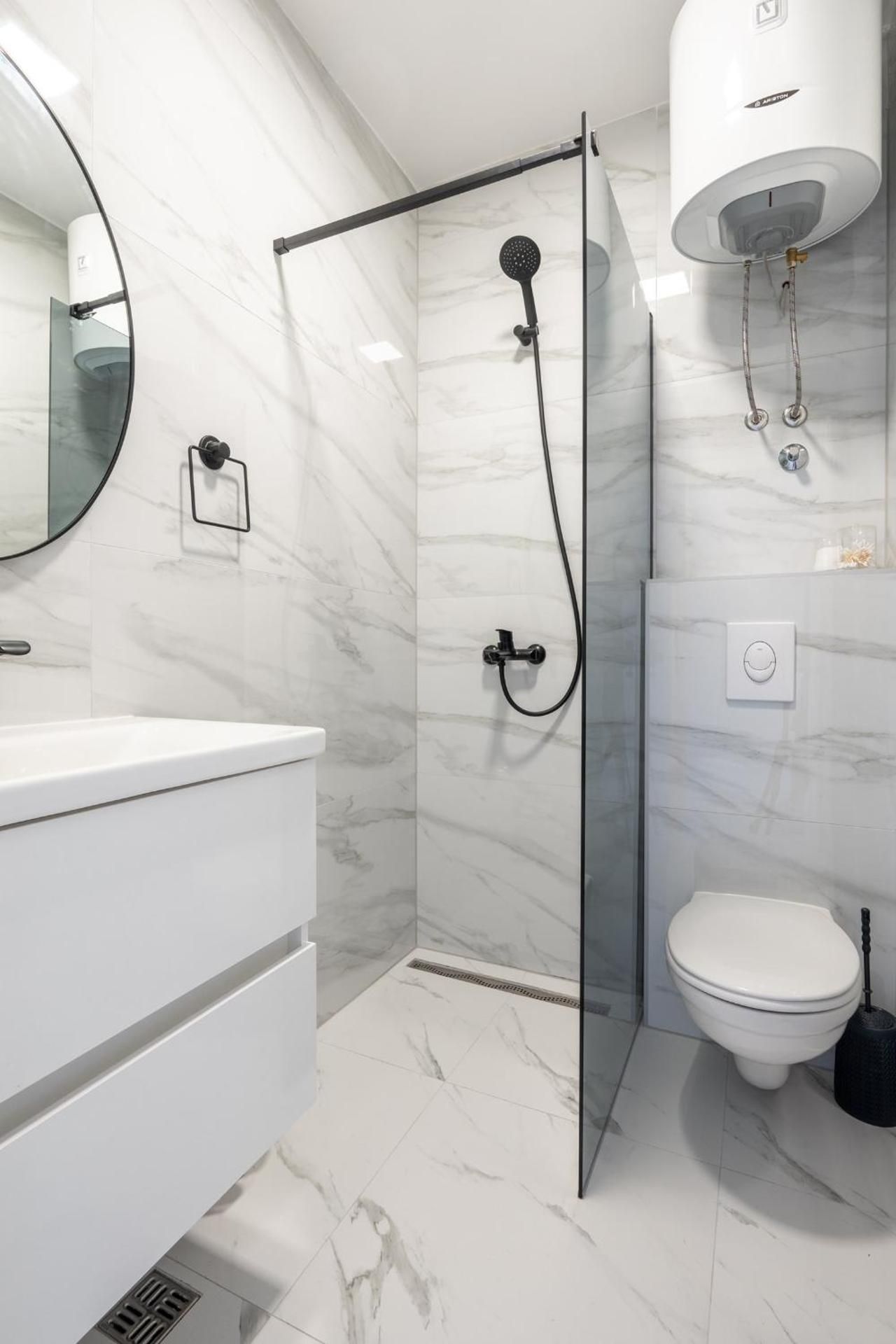 Deluxe One Bedroom Apartment