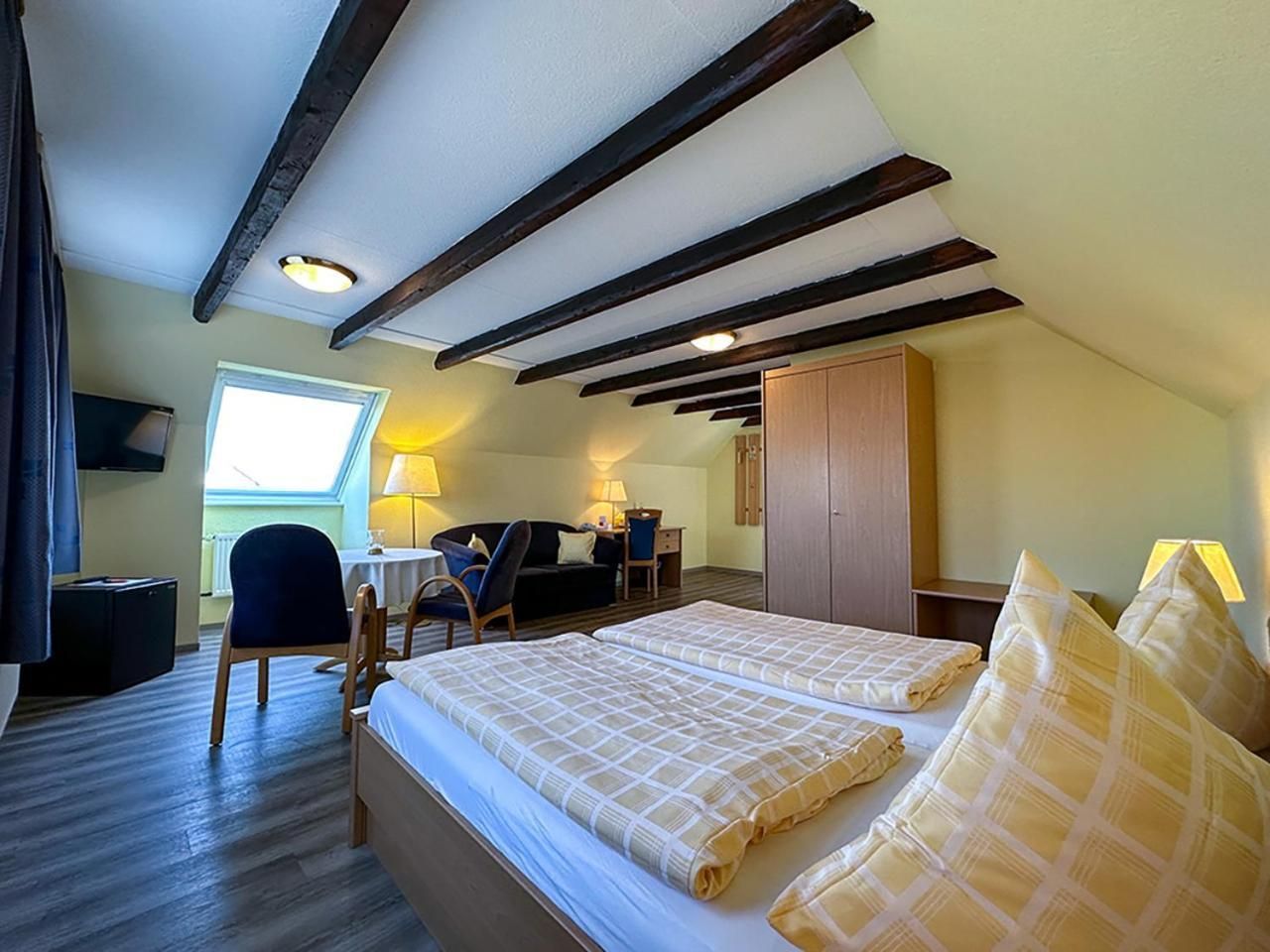 Large Double Room
