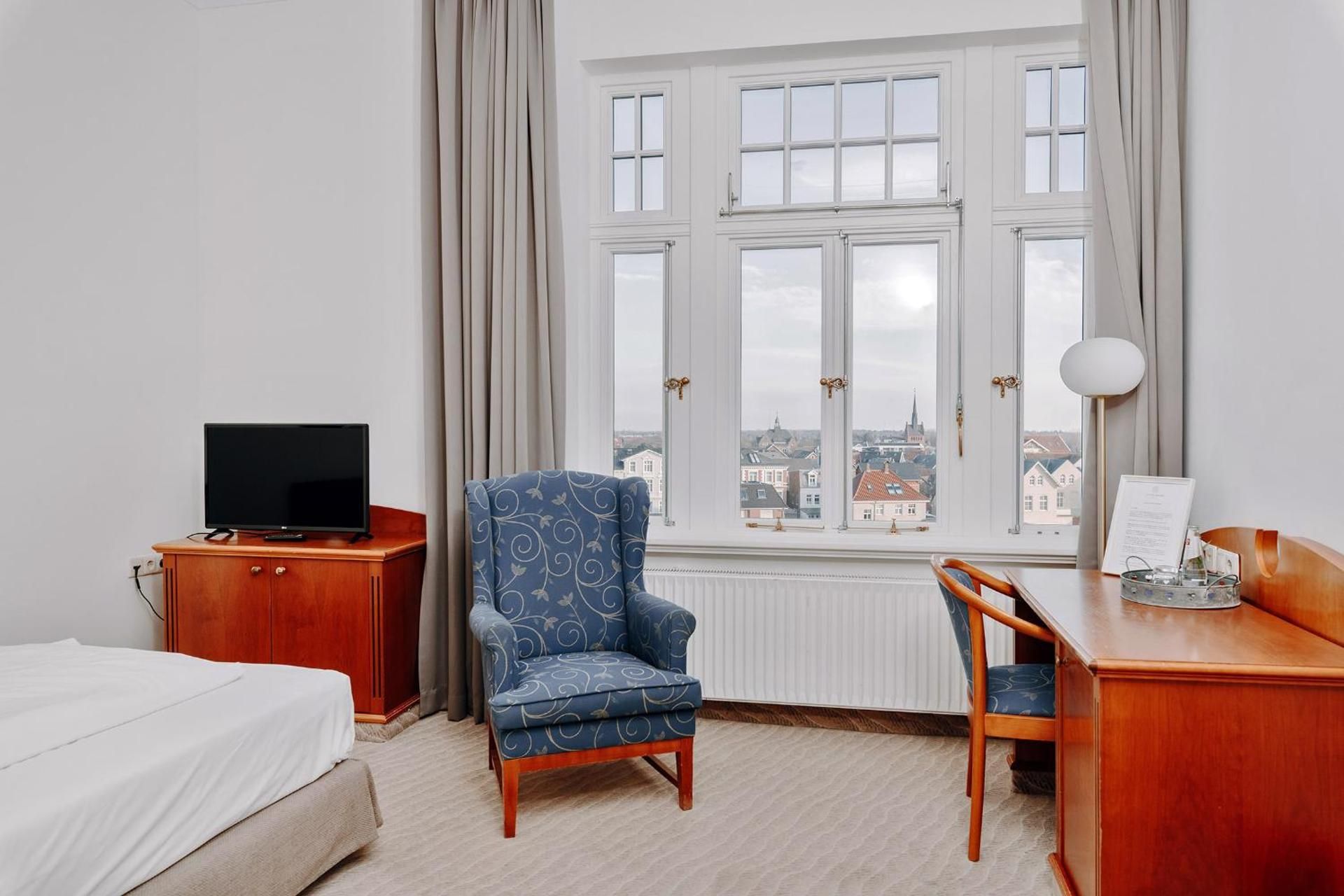 Large Single Room