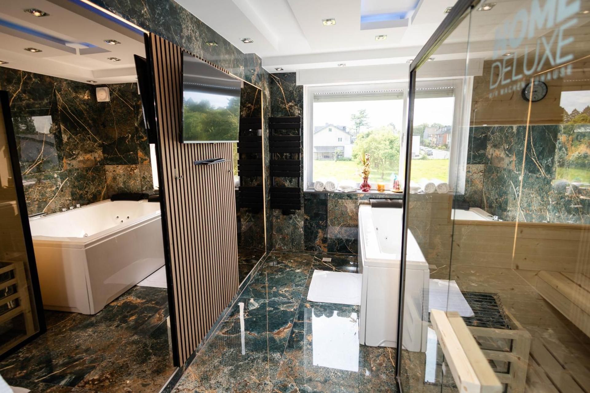 King Suite with Spa Bath