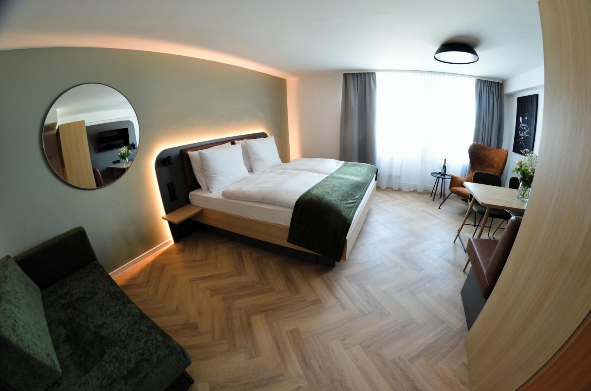 Large Double Room
