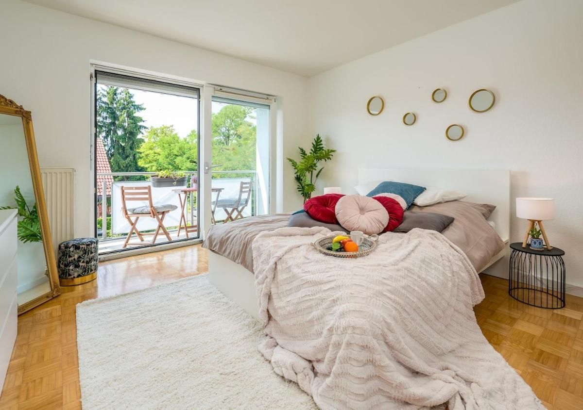 Apartment with Balcony