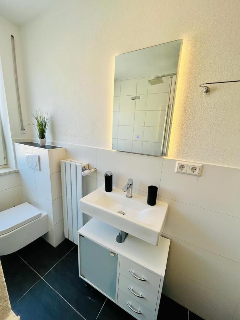 Deluxe Two-Bedroom Apartment with Garden View