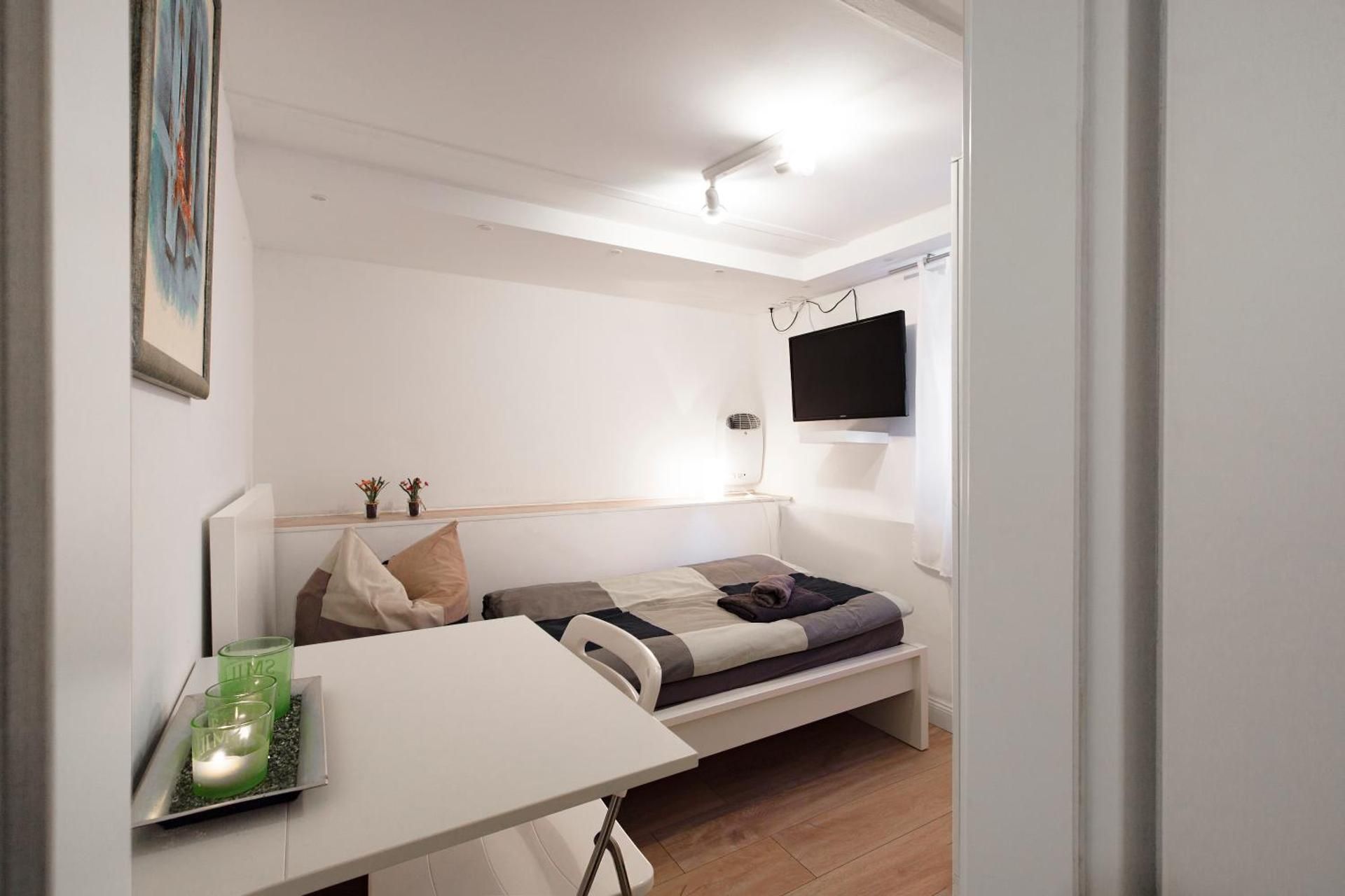 Standard Double Room with Shared Bathroom