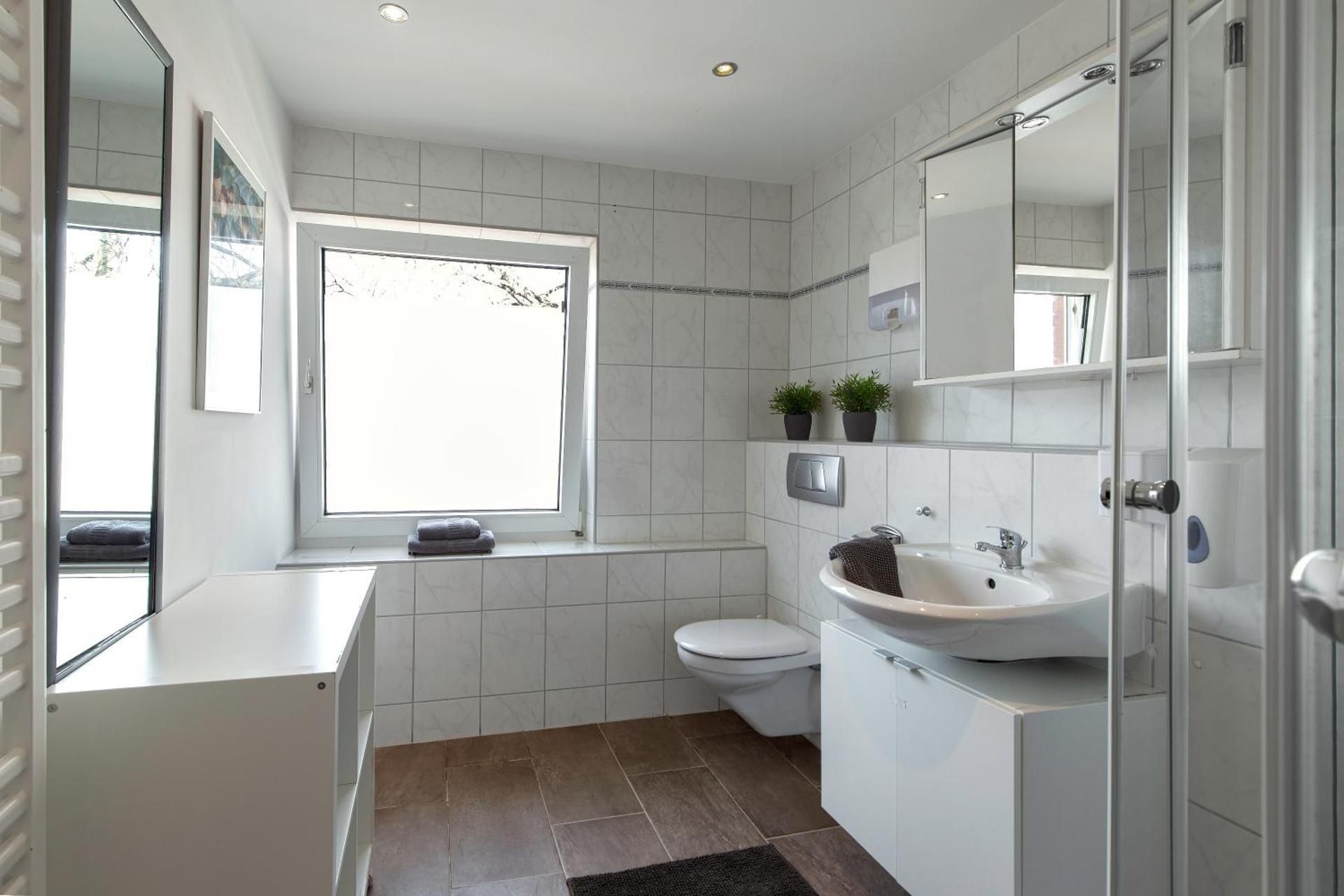 Single Room with Shared Bathroom