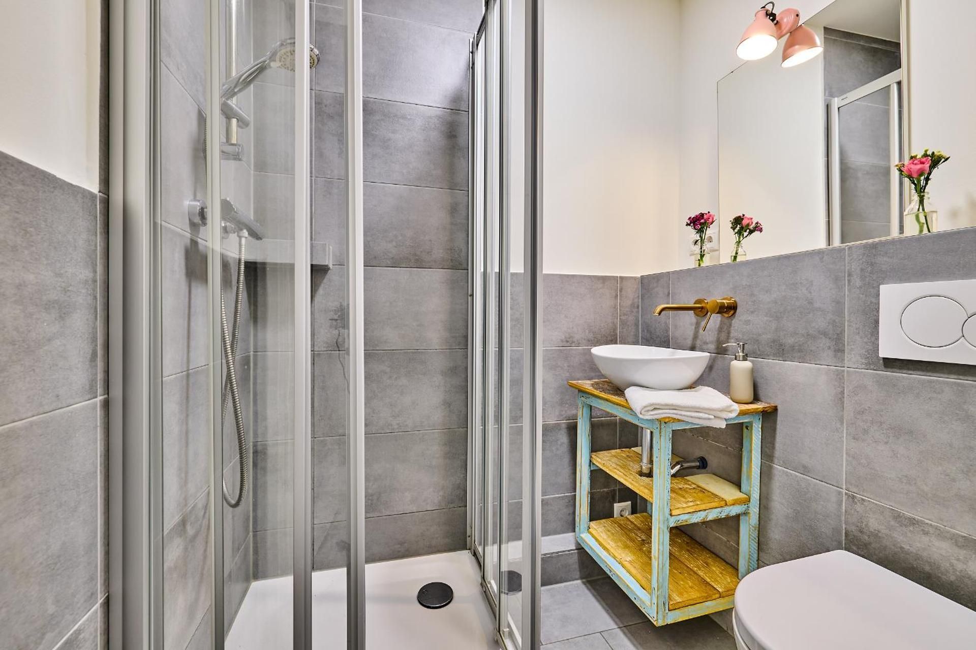 Single Room With Private Bathroom