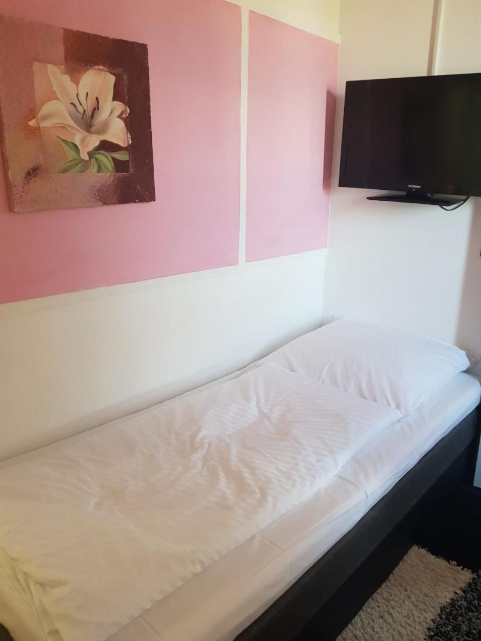 Standard Twin Room (seperate beds)
