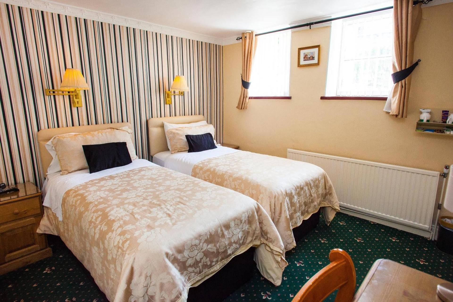 Small Semi-Basement Twin Room