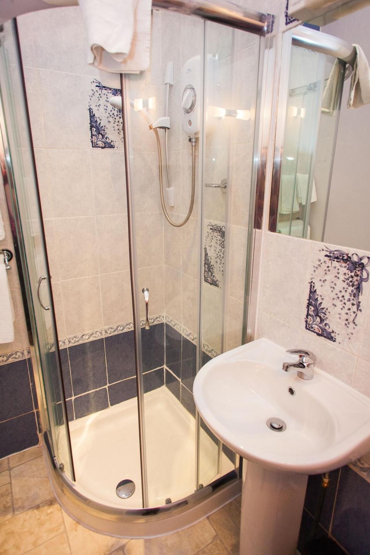 Pulteney House Small Double Room 3